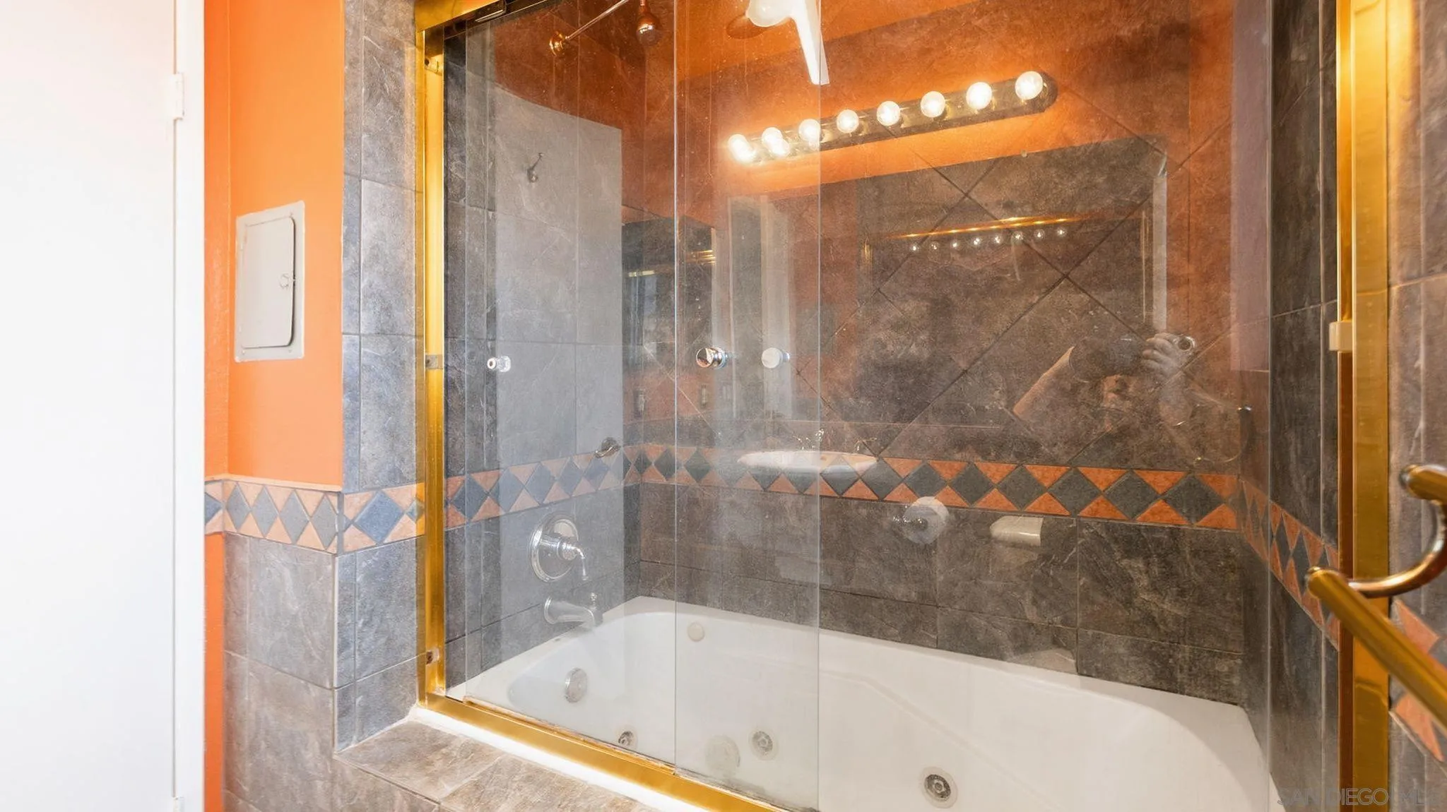 Photo #23: 260017243 Listing: Photo #23