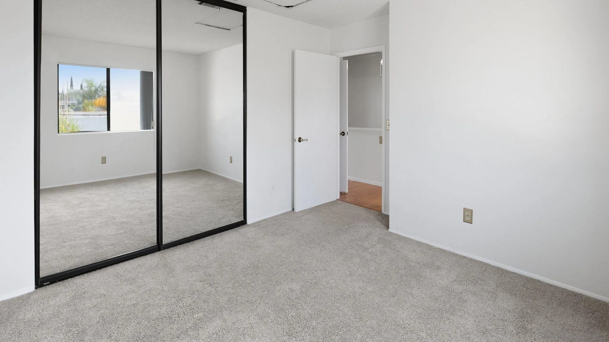 Photo #26: 260017243 Listing: Photo #26