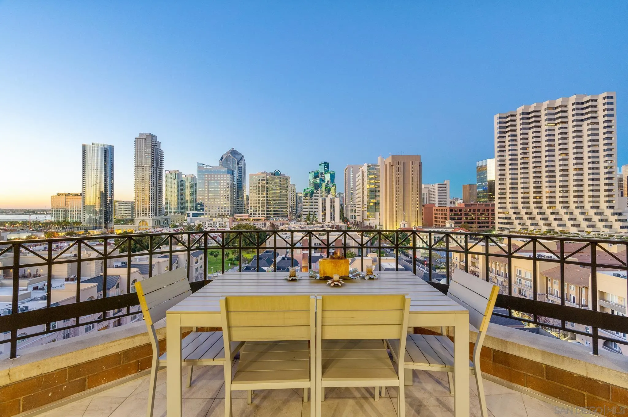 500 W Harbor Dr Unit 1303, San Diego, CA 92101 - Main photo, San Diego, CA