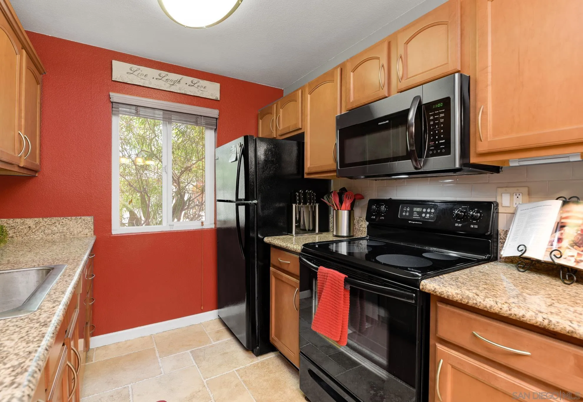 Photo #6: 260017246 Listing: Photo #6