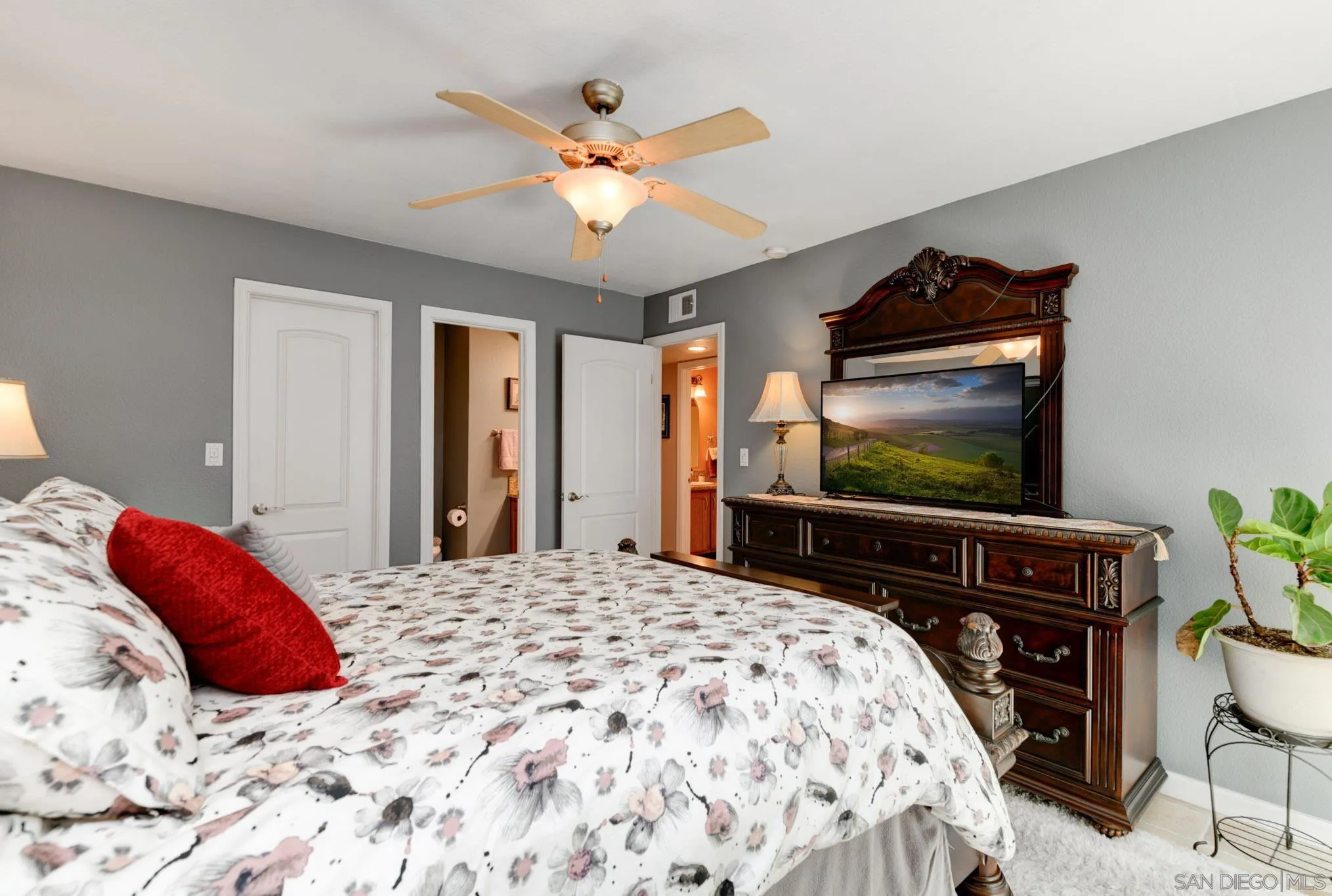 Photo #11: 260017246 Listing: Photo #11