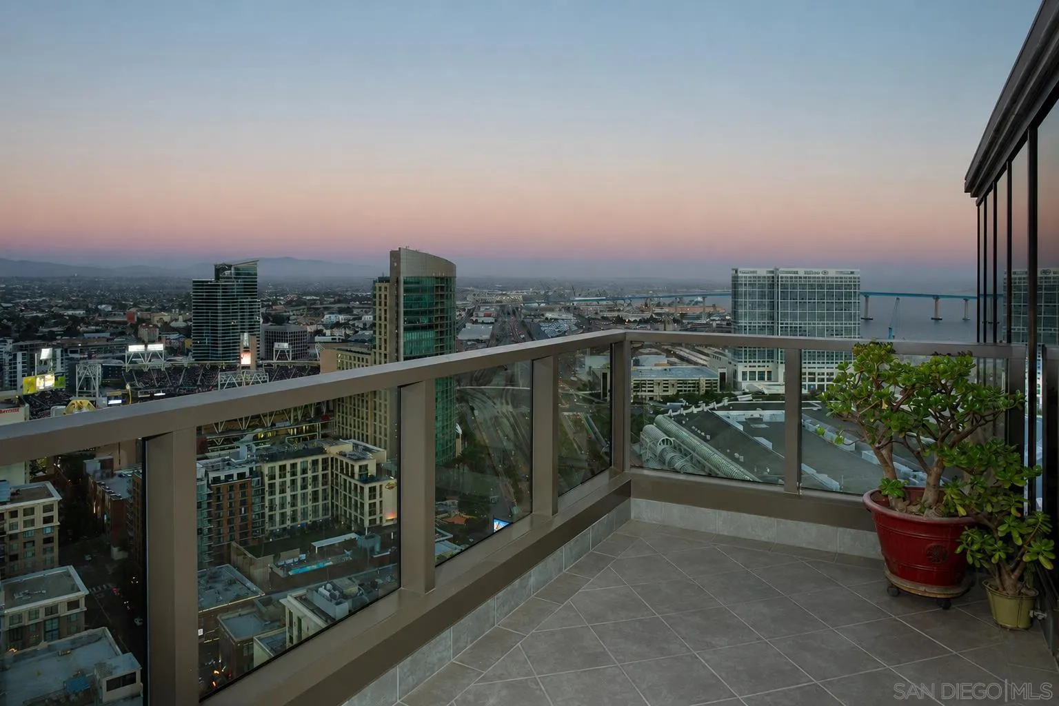 https://cdn.realtyfeed.com/cdn/127/260017252/36ae4b1b528954730fdc84d863e6e5d3.webp