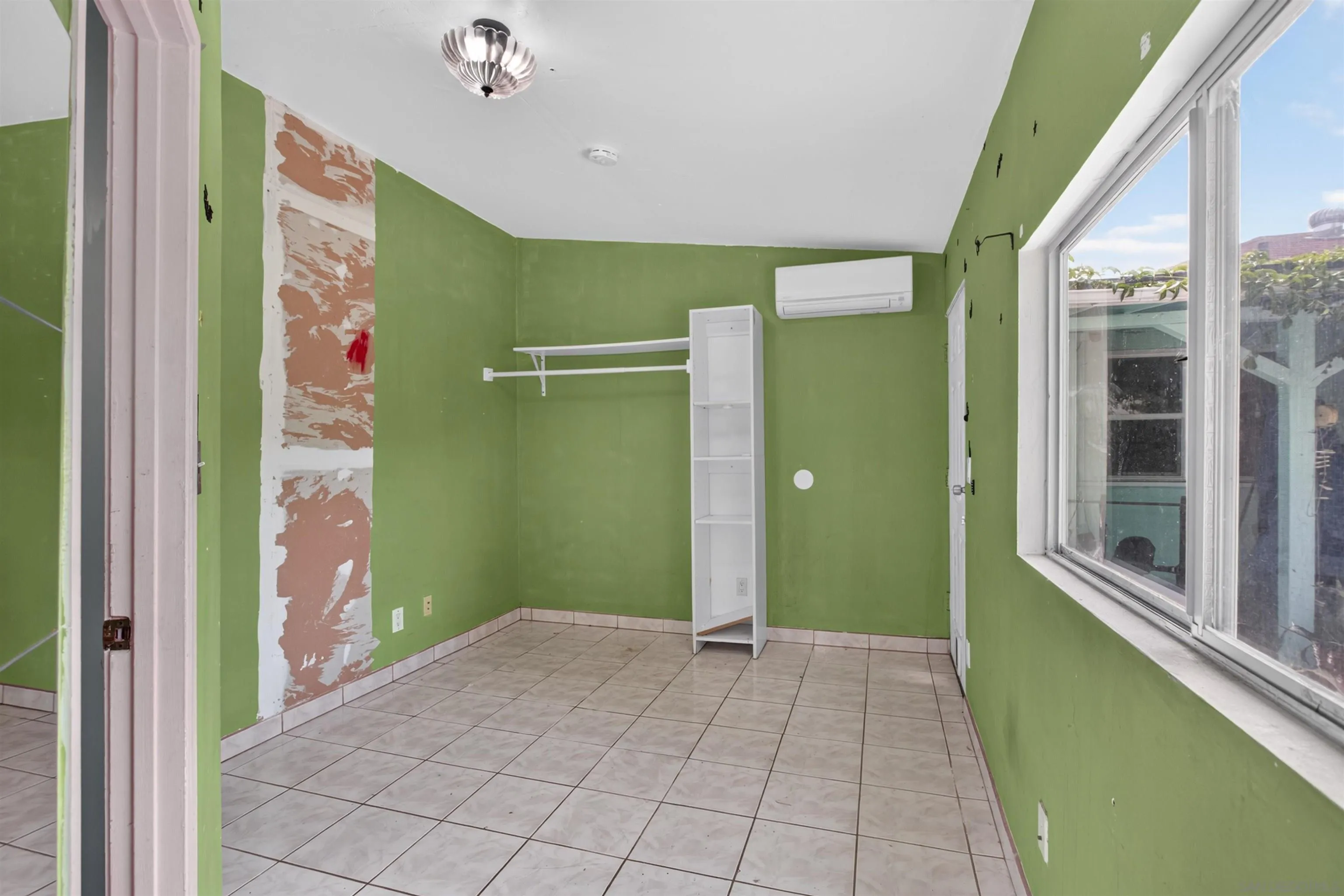 https://cdn.realtyfeed.com/cdn/127/260017253/7653800cda9f91c3f5bf689292c660b7.webp