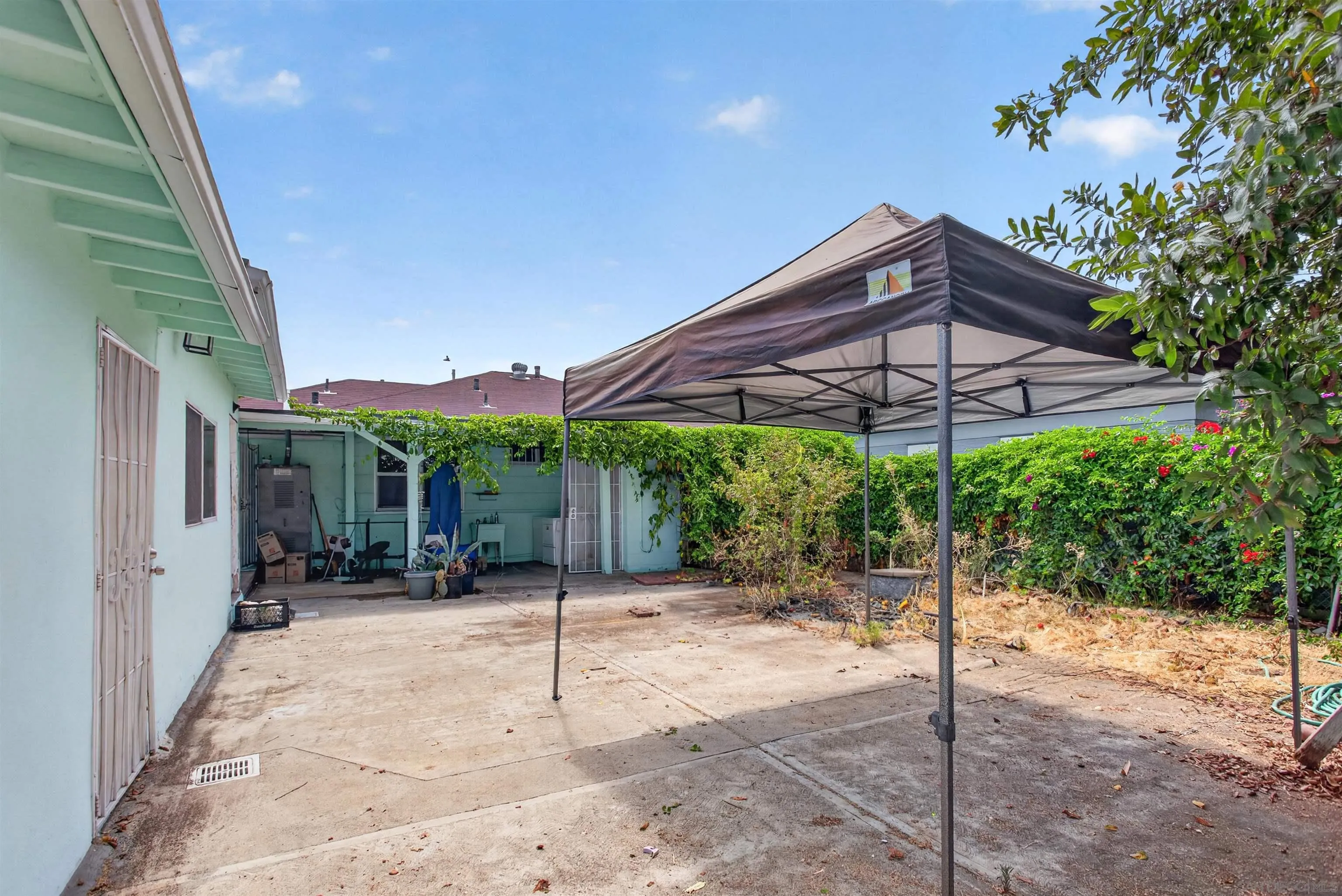 https://cdn.realtyfeed.com/cdn/127/260017253/988e3a862a2075cf19f3bb37ede576ae.webp