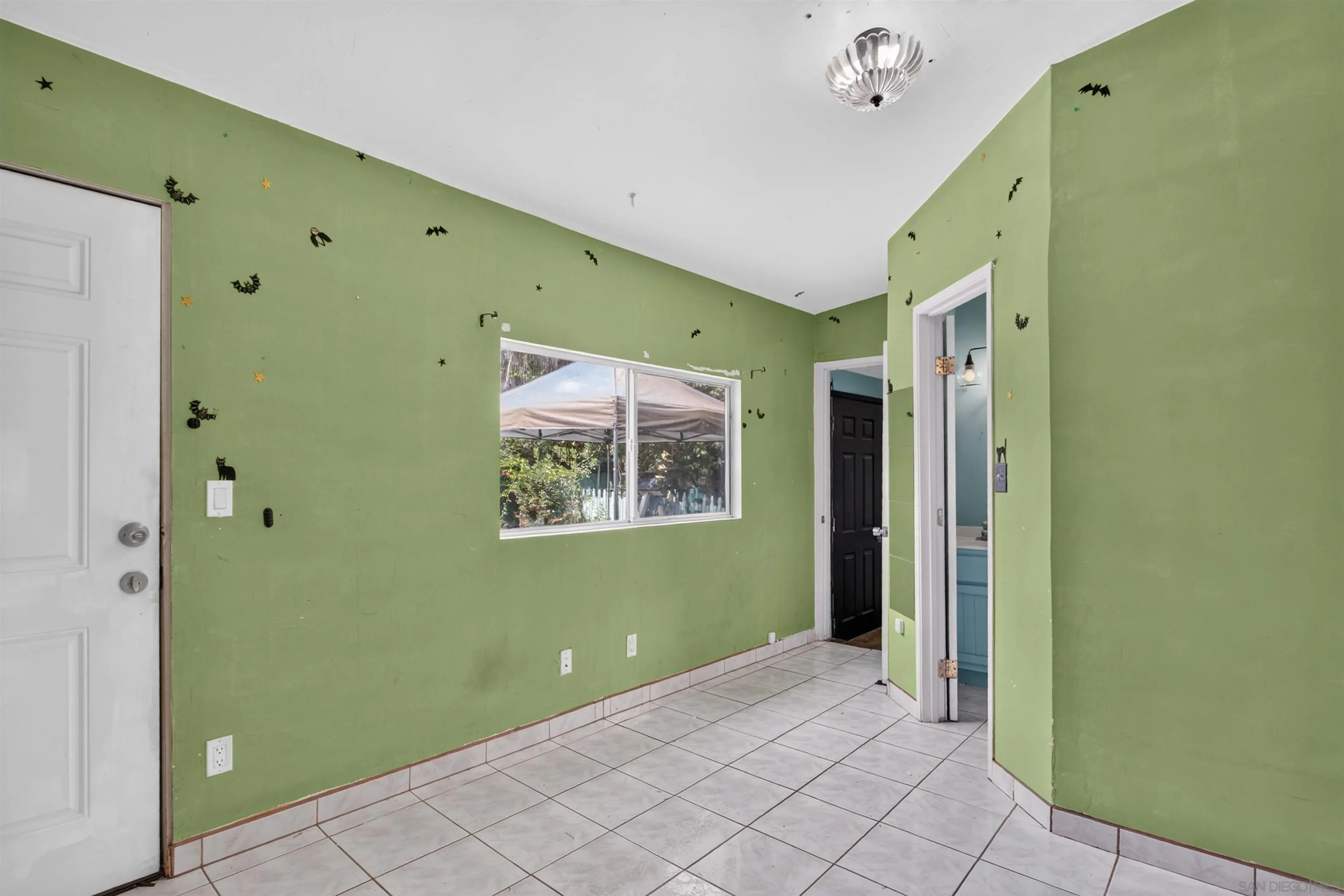 https://cdn.realtyfeed.com/cdn/127/260017253/f3c09cec73facc38f6e33cc105b77b7a.webp