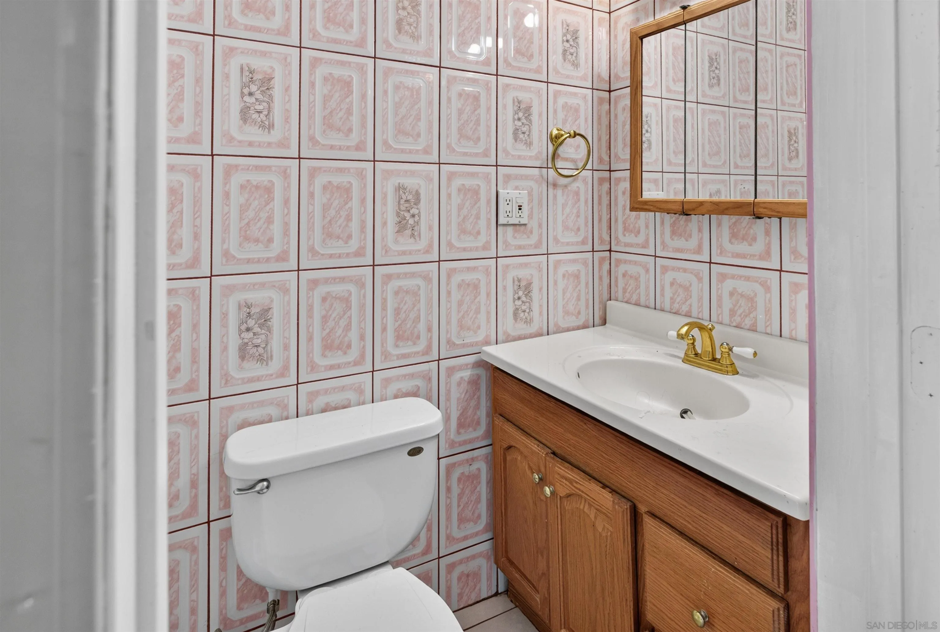 https://cdn.realtyfeed.com/cdn/127/260017253/fa48da88fbba6a1928e4696f3521eee5.webp