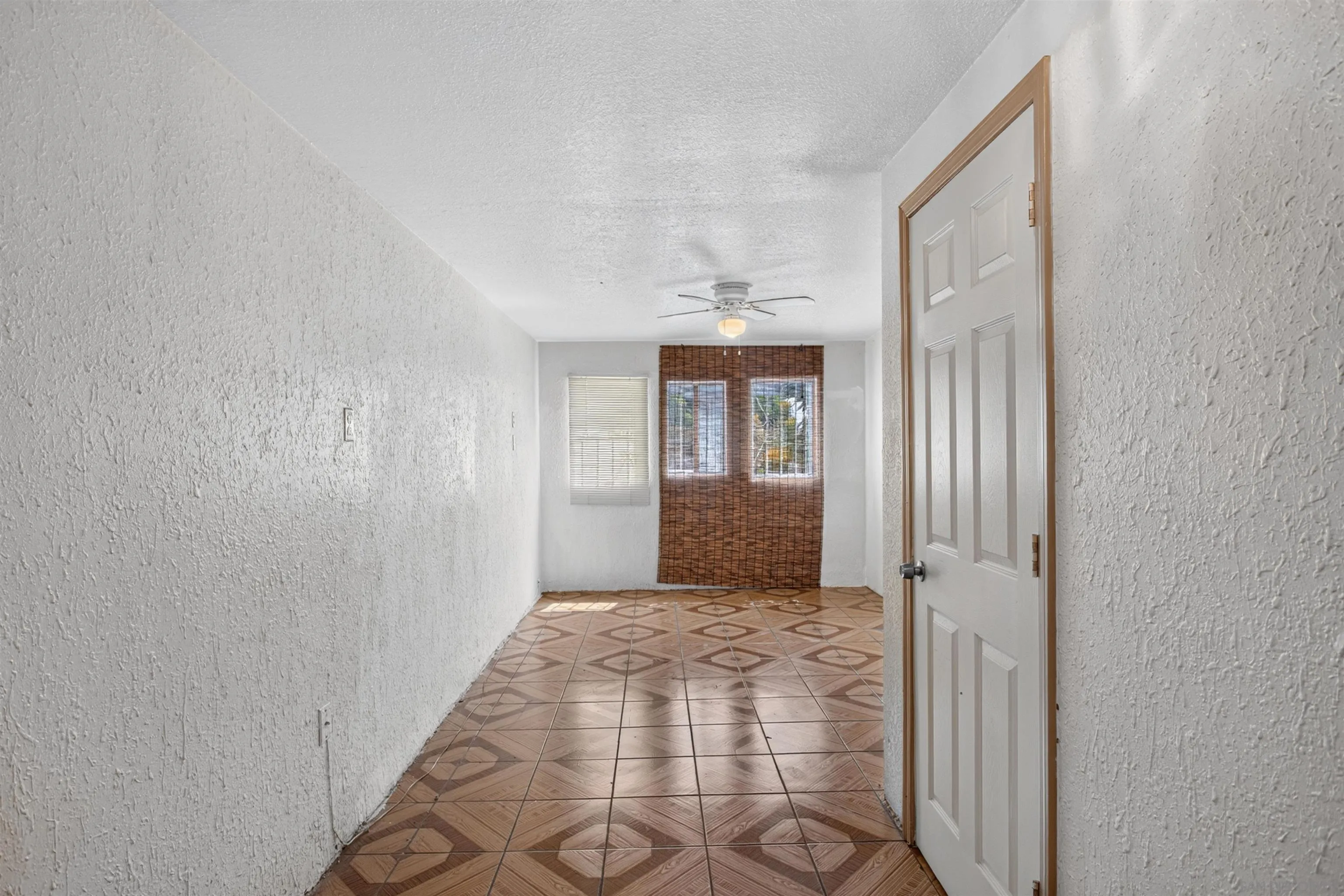 https://cdn.realtyfeed.com/cdn/127/260017253/fdea1bafc519a9777675dd7ceef0e281.webp