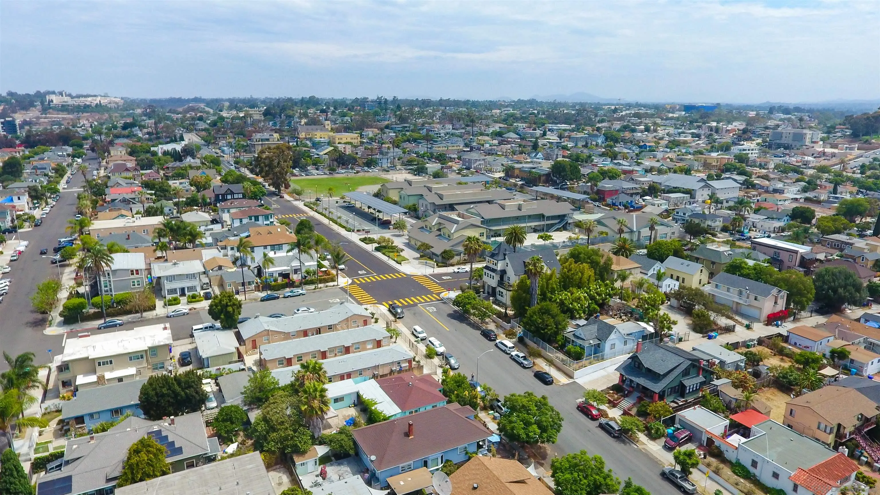https://cdn.realtyfeed.com/cdn/127/260017253/fdec8e41b89d2a0ecbdc224518761de7.webp