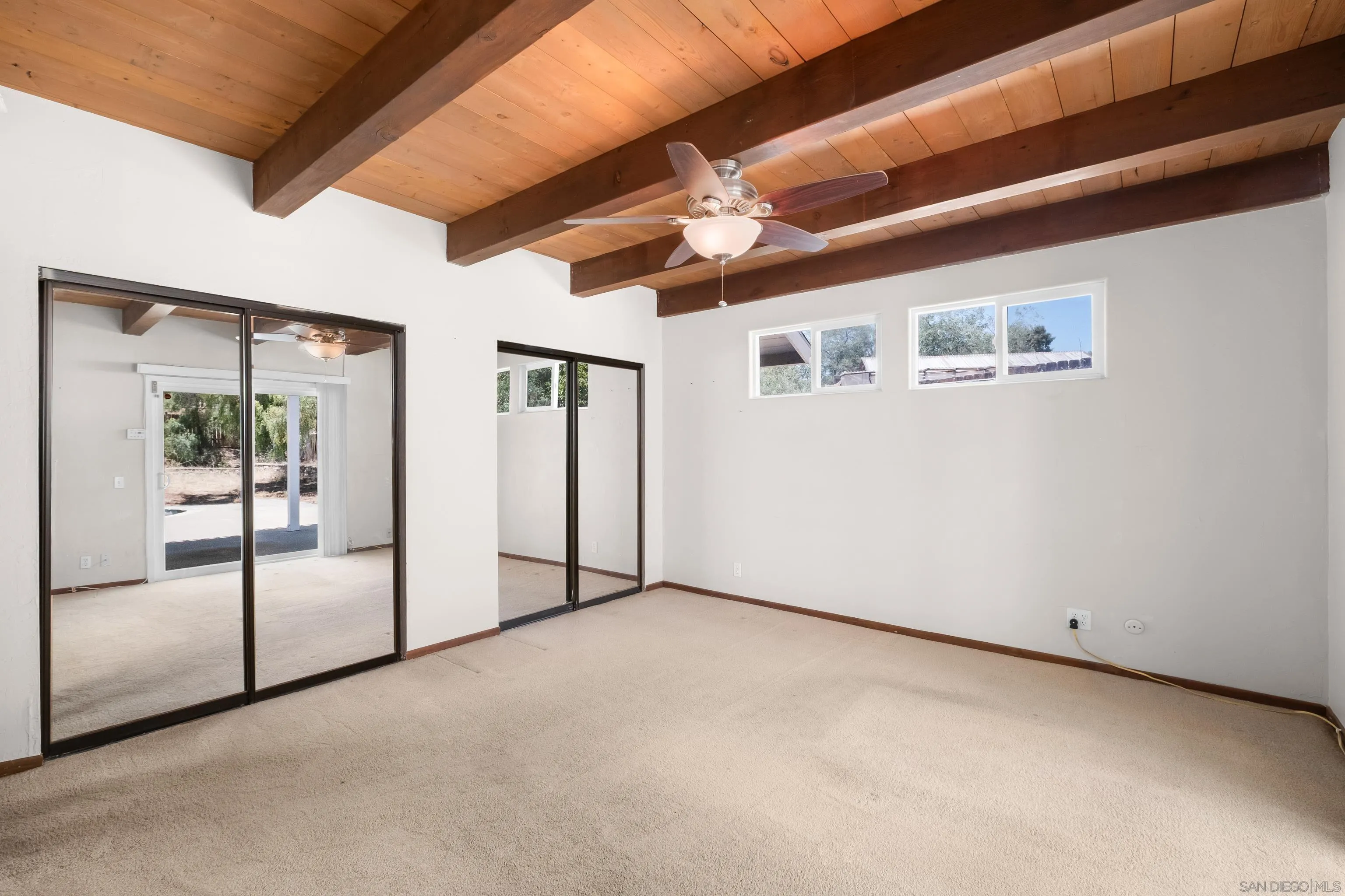 https://cdn.realtyfeed.com/cdn/127/260017257/7b2f1212f2fd1d89f1af8c3f268c0aa6.webp
