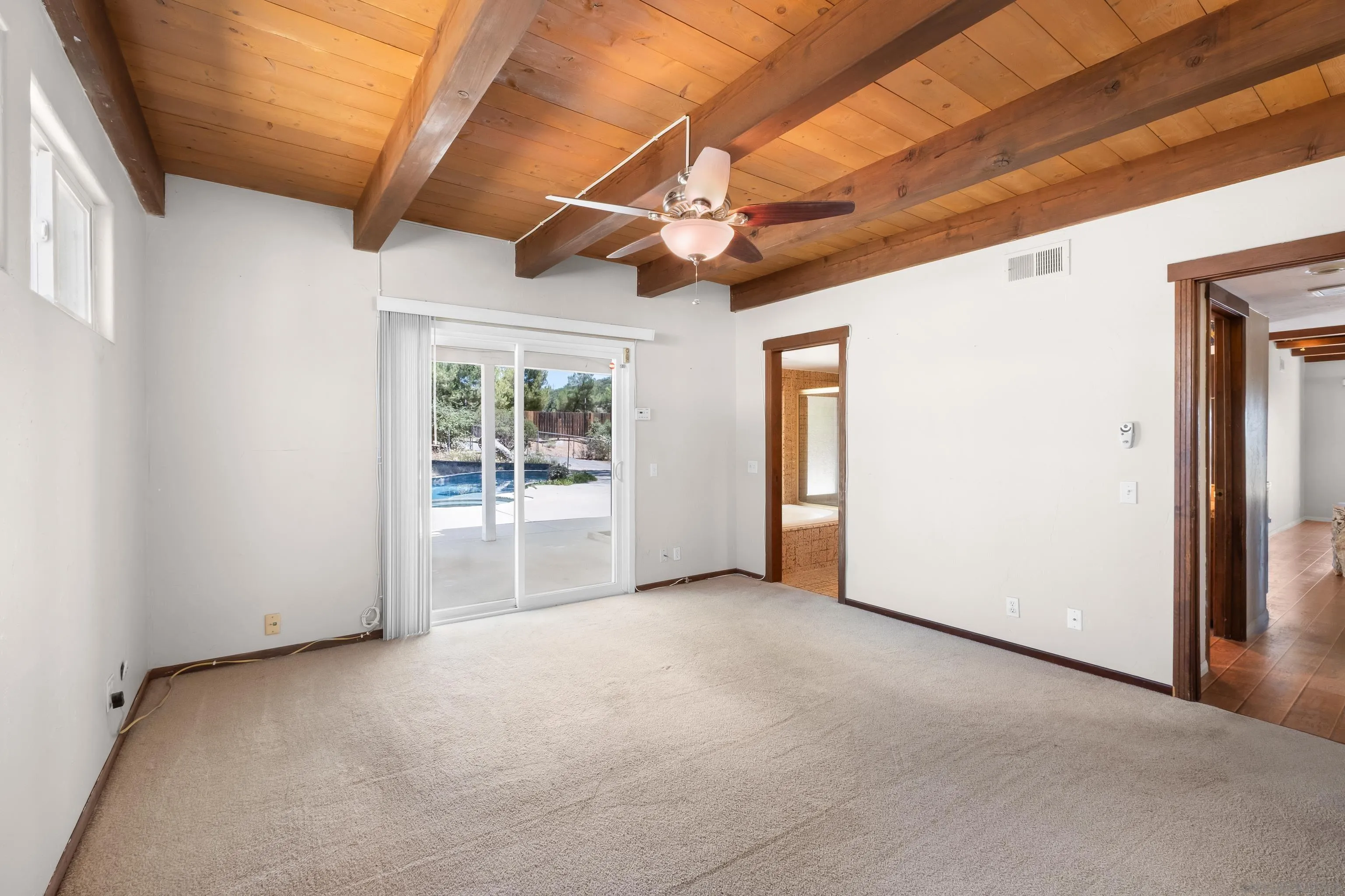 https://cdn.realtyfeed.com/cdn/127/260017257/a371bfffb2e06abc909027c2b9001a79.webp