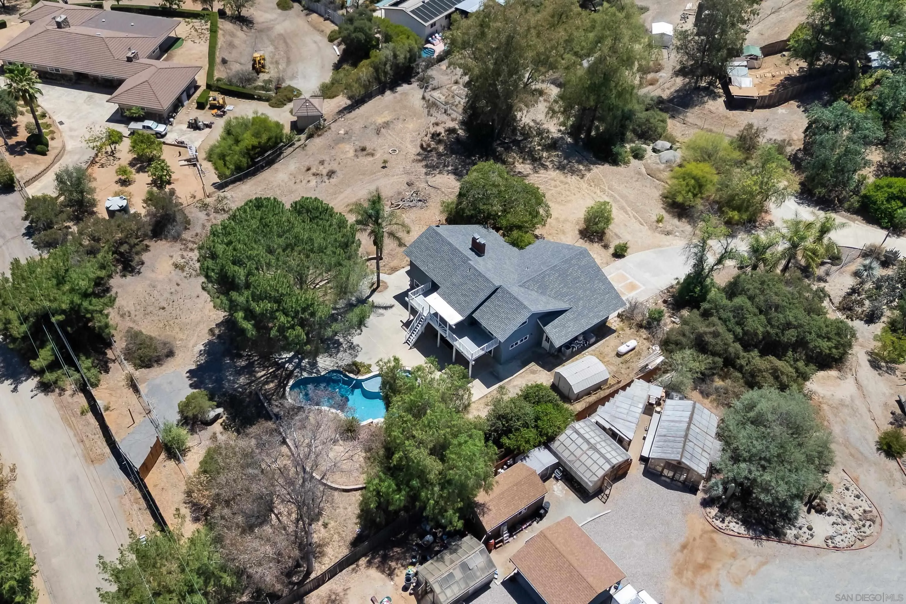 https://cdn.realtyfeed.com/cdn/127/260017257/a694aacadb534f3842b40f09a394825e.webp