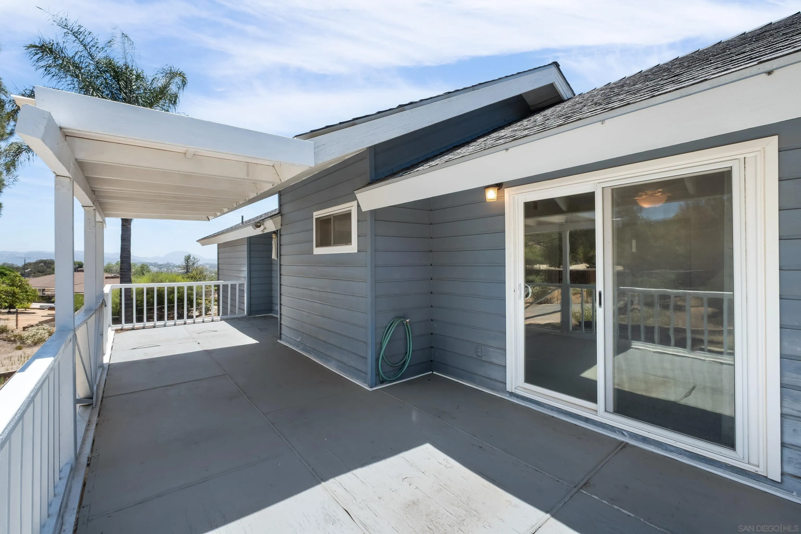 https://cdn.realtyfeed.com/cdn/127/260017257/aad262c25635cf0fe4062c91a7816c8e.webp