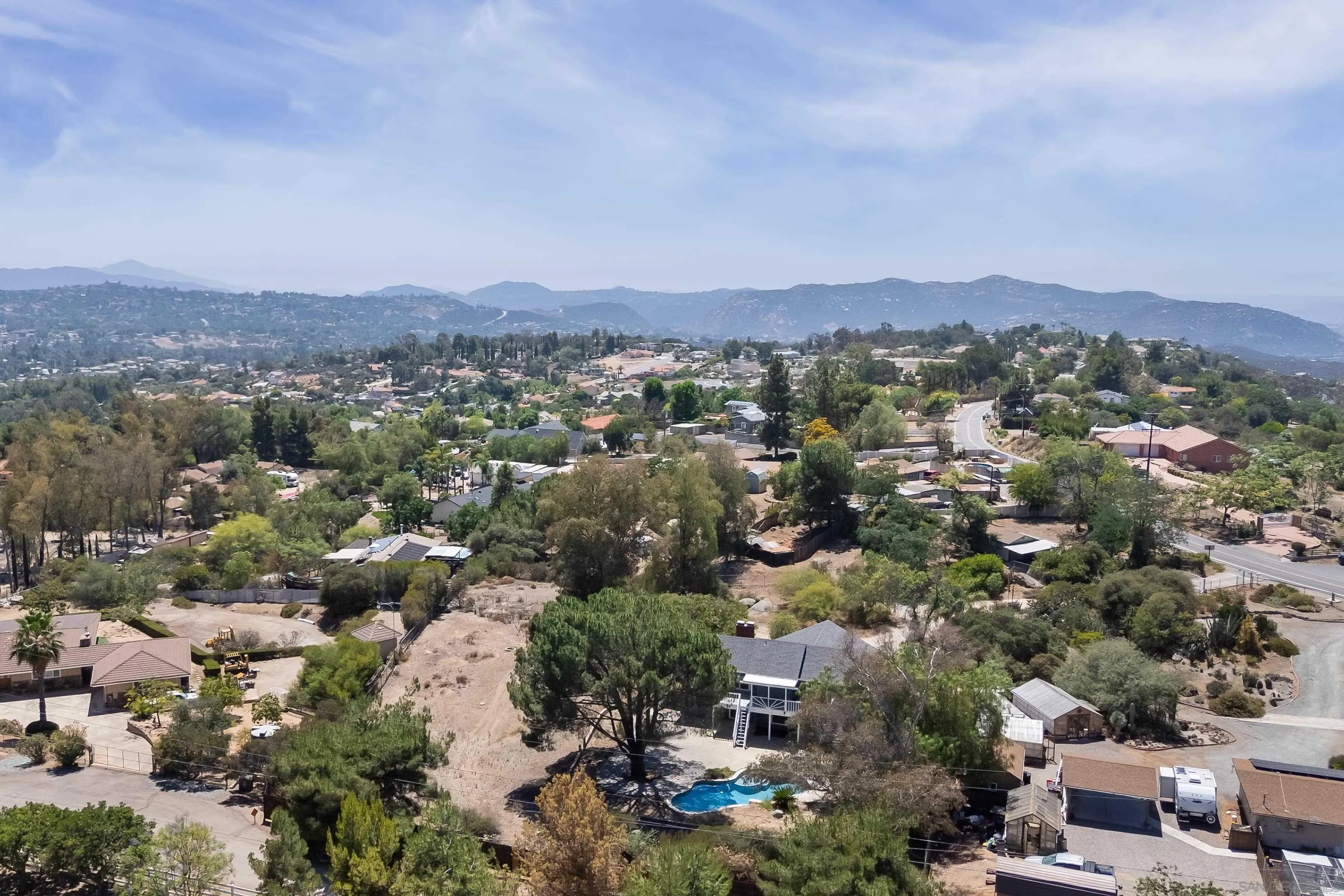 https://cdn.realtyfeed.com/cdn/127/260017257/b88eb6c4c1aa6d45d6038e91f7a9fbf9.webp