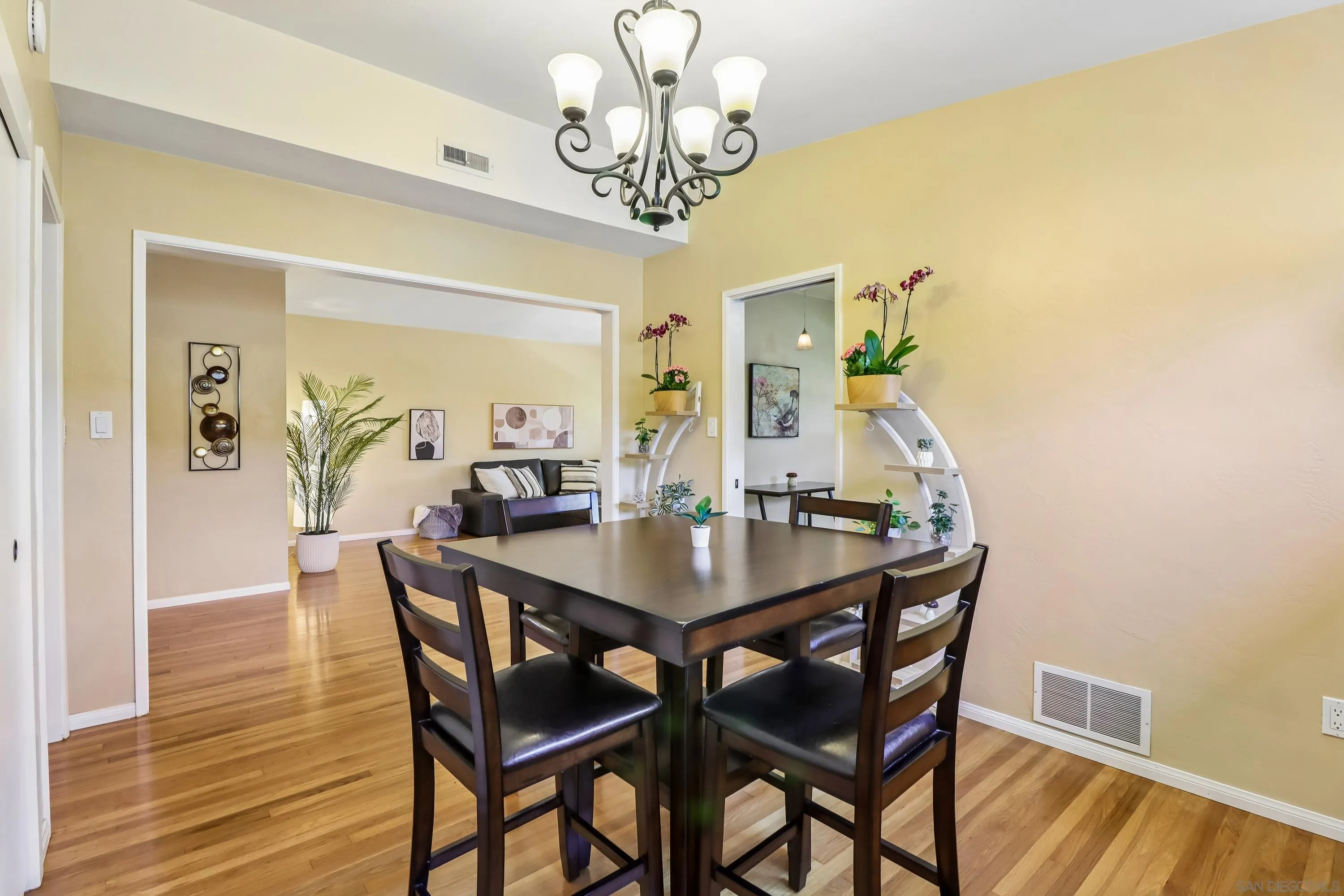 2687 Lionel, San Diego, CA 92123 - Photo 5 of 33, San Diego, CA