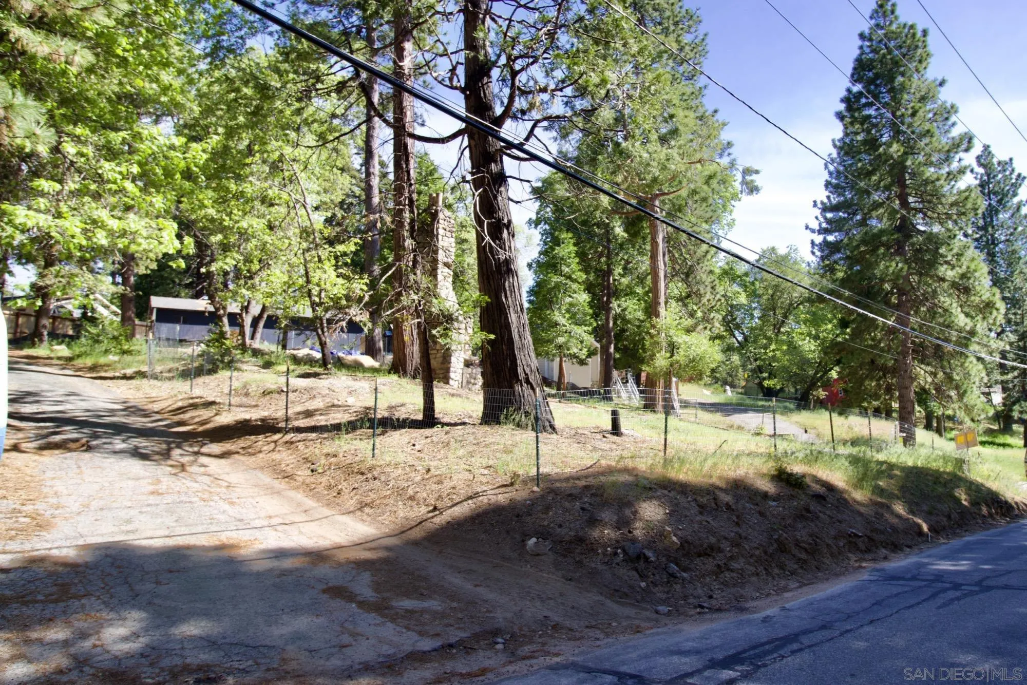 32065 Hunsaker Way Unit 12, Running Springs, CA 92382 - Photo 5 of 39, Running Springs, CA