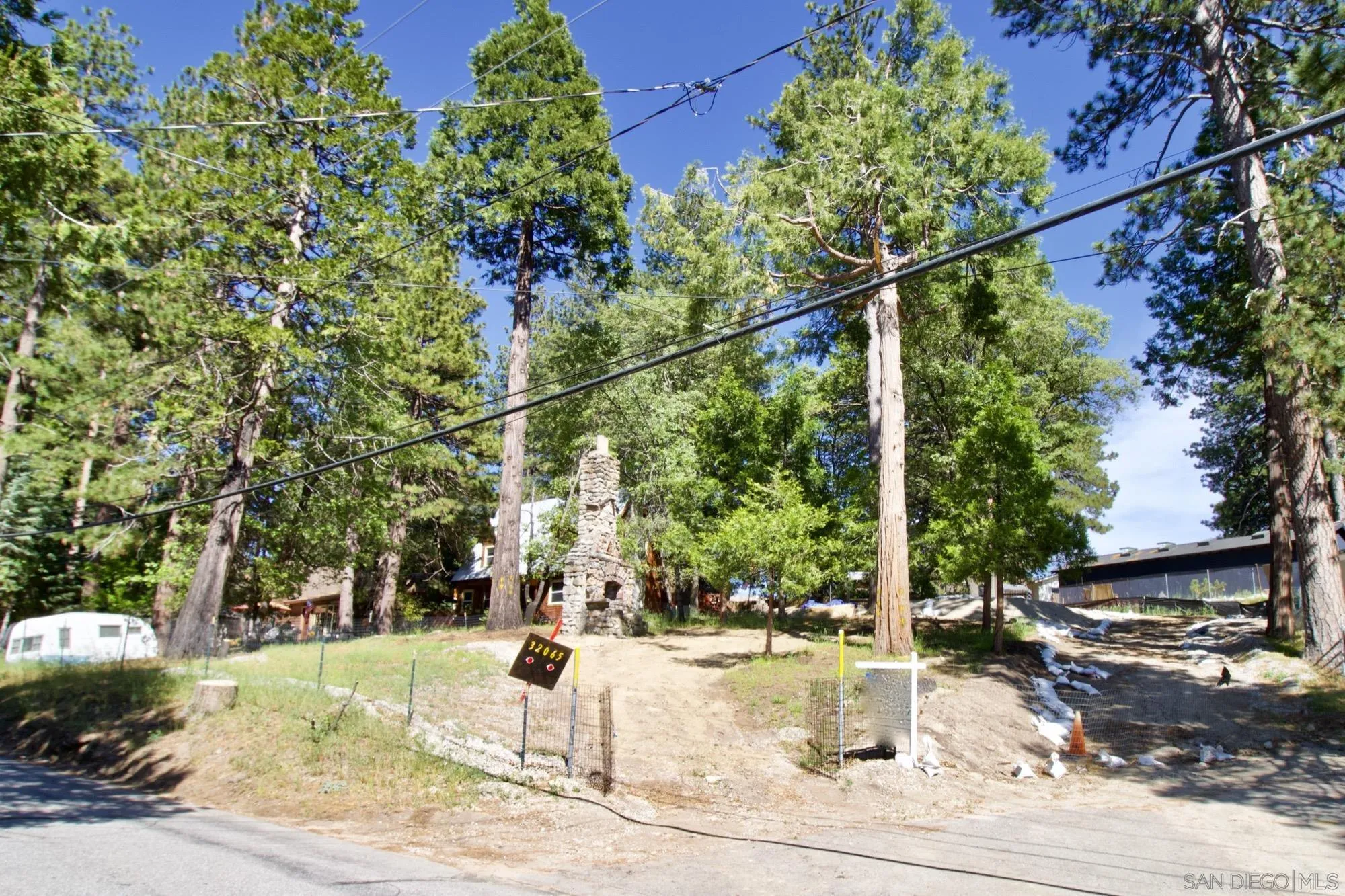 32065 Hunsaker Way Unit 12, Running Springs, CA 92382 - Photo 4 of 39, Running Springs, CA