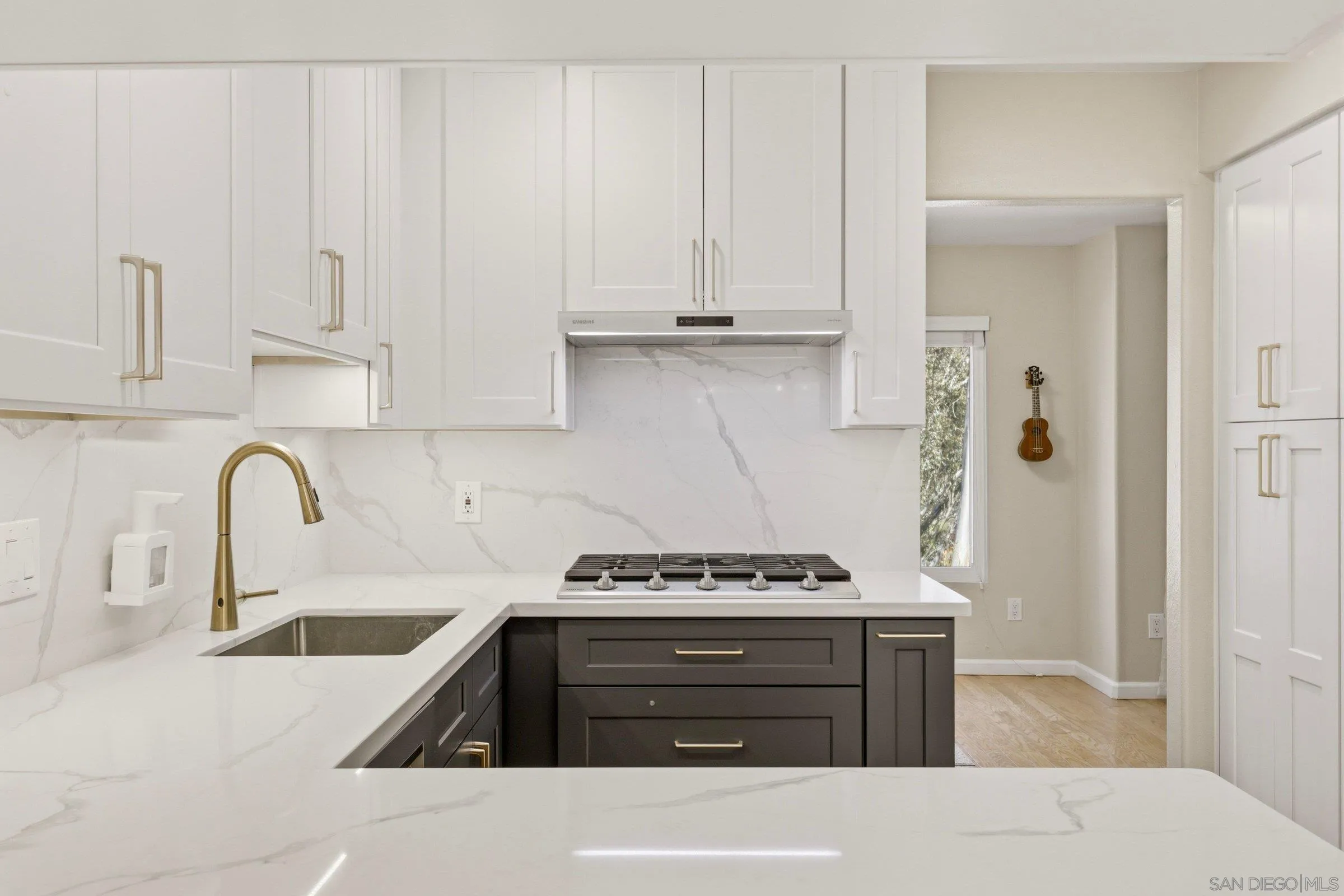 Photo #14: 260017278 Listing: Photo #14