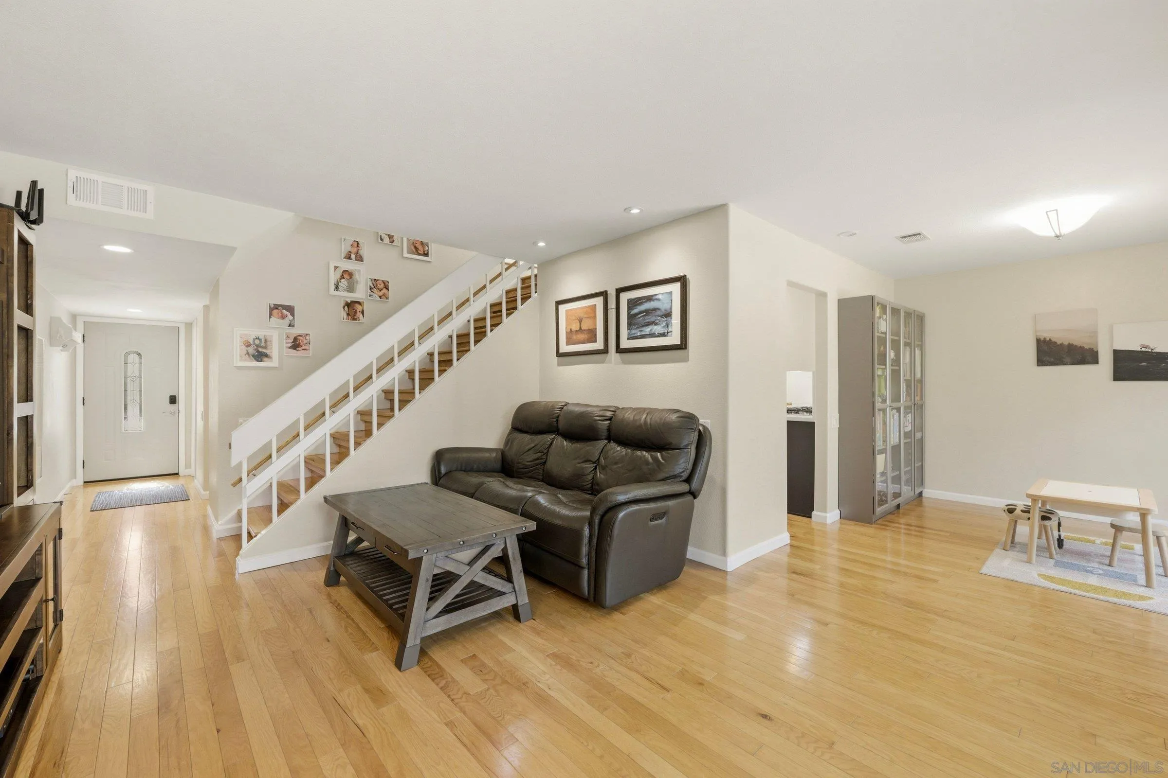 Photo #6: 260017278 Listing: Photo #6