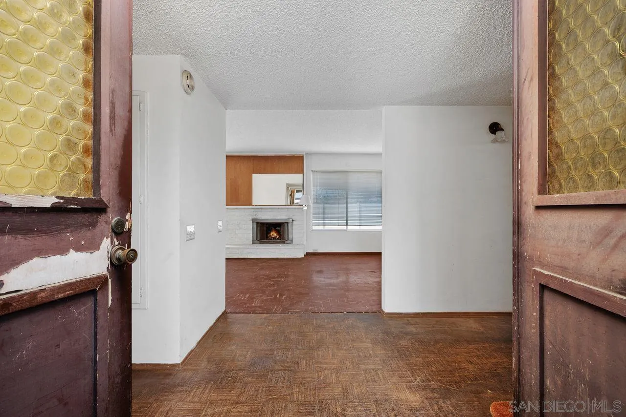 https://cdn.realtyfeed.com/cdn/127/260017283/aac36bc8cc7a7399241e2088340e8460.webp
