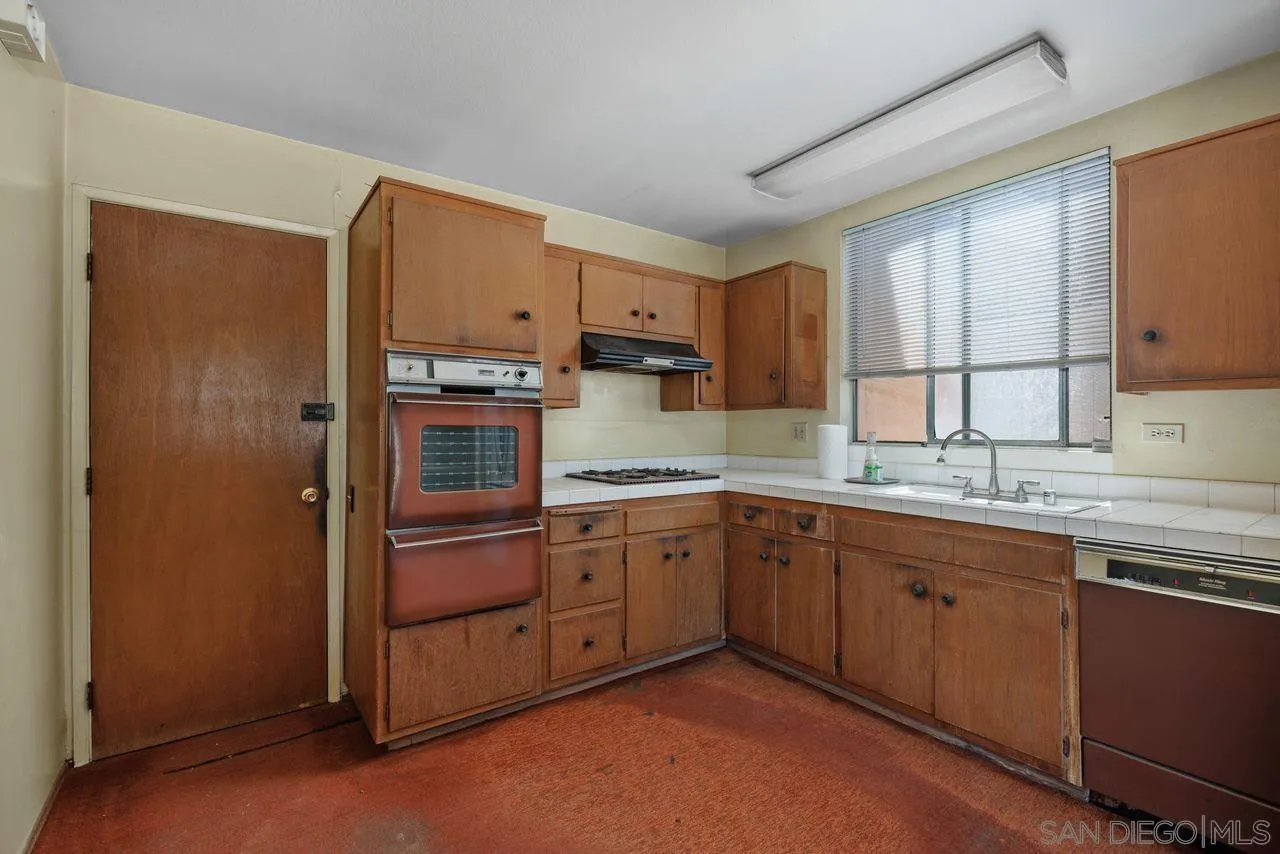 https://cdn.realtyfeed.com/cdn/127/260017283/ab0d81d0e4f390dd671ff9cd97b9e9f1.webp