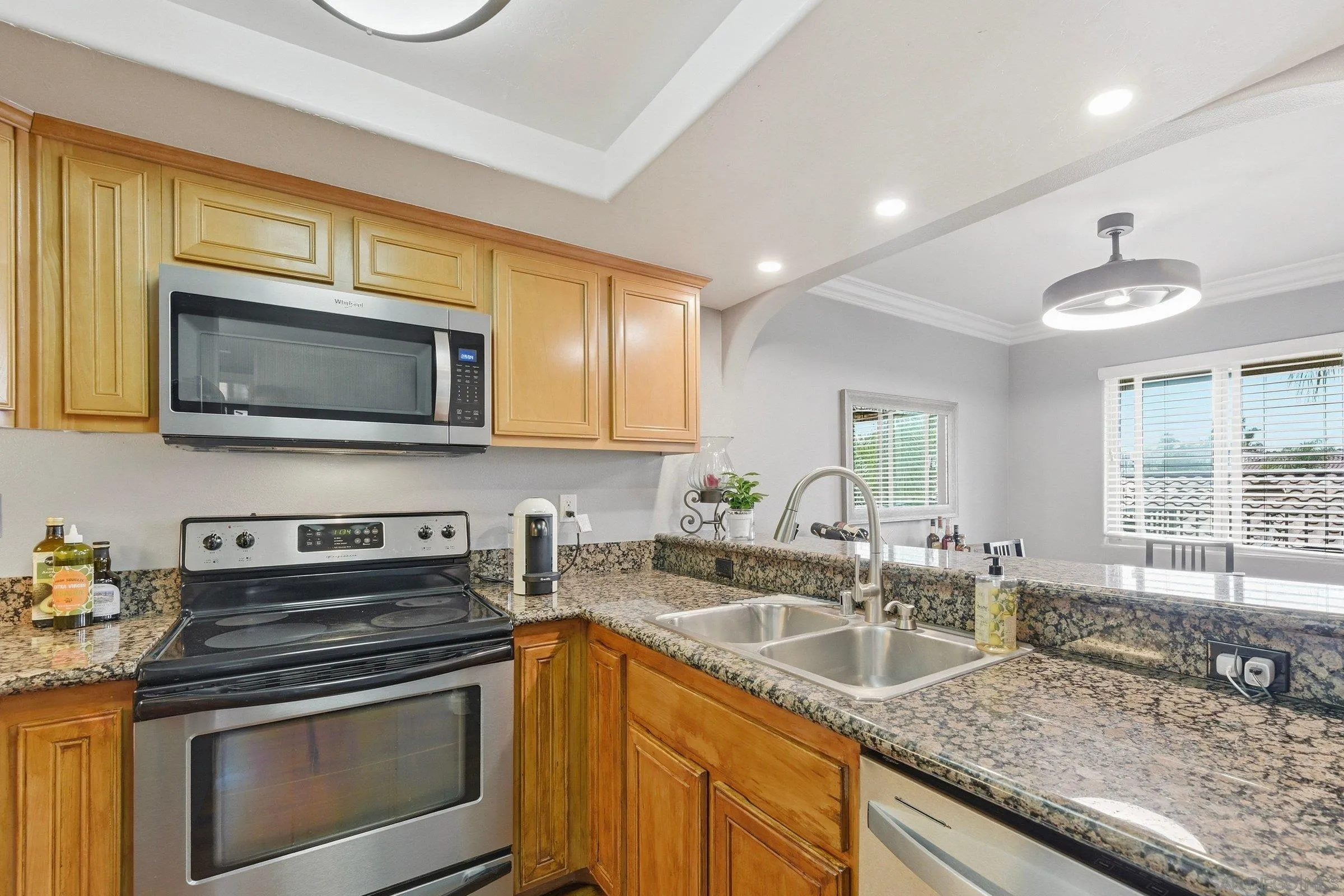 Photo #13: 260017287 Listing: Photo #13
