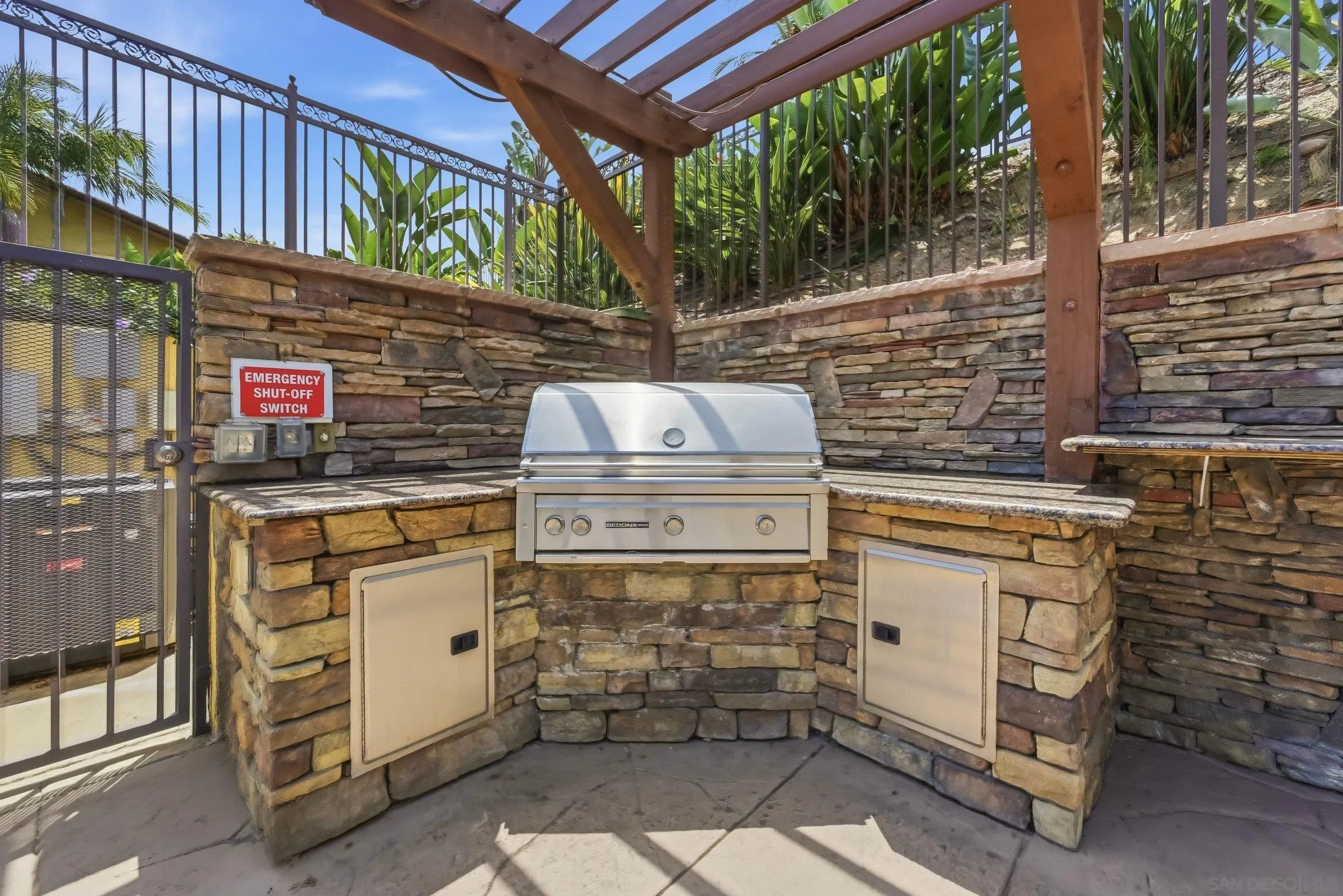 Photo #27: 260017287 Listing: Photo #27