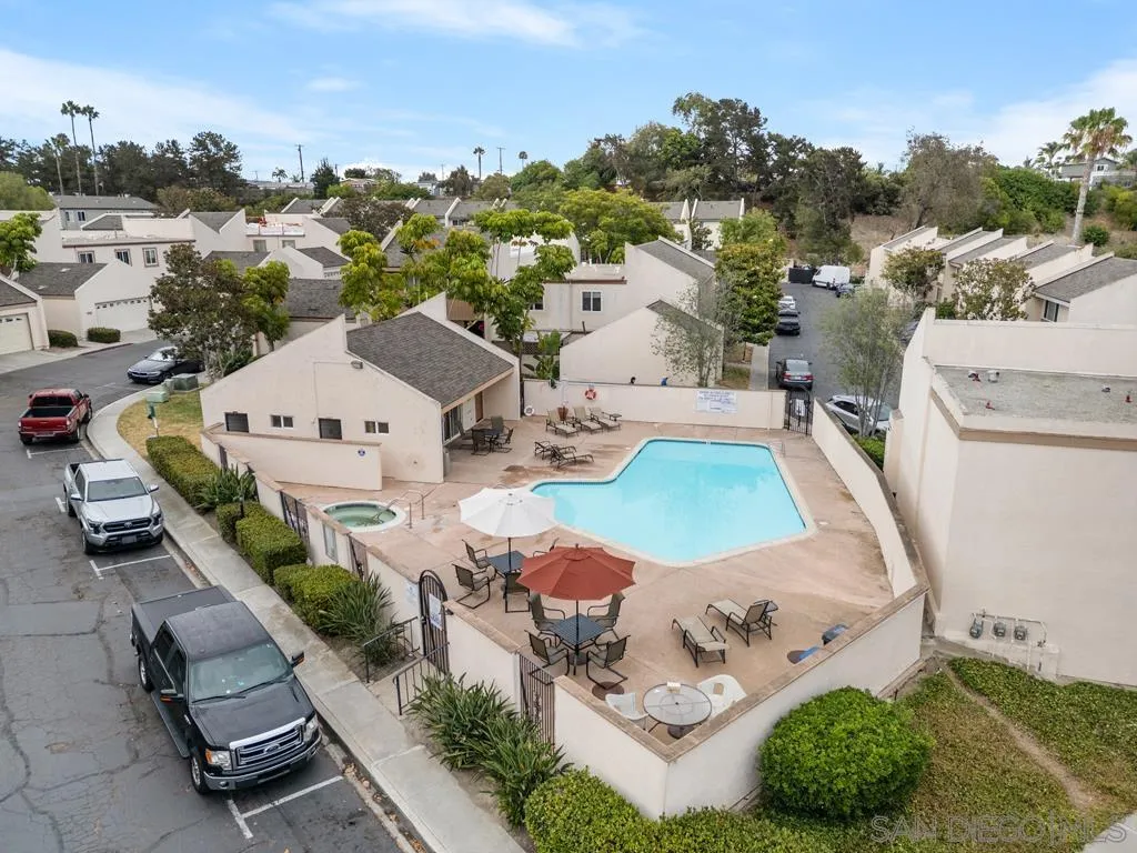 https://cdn.realtyfeed.com/cdn/127/260017290/51aac3a2bdadf5e8365d16de6a16440a.webp