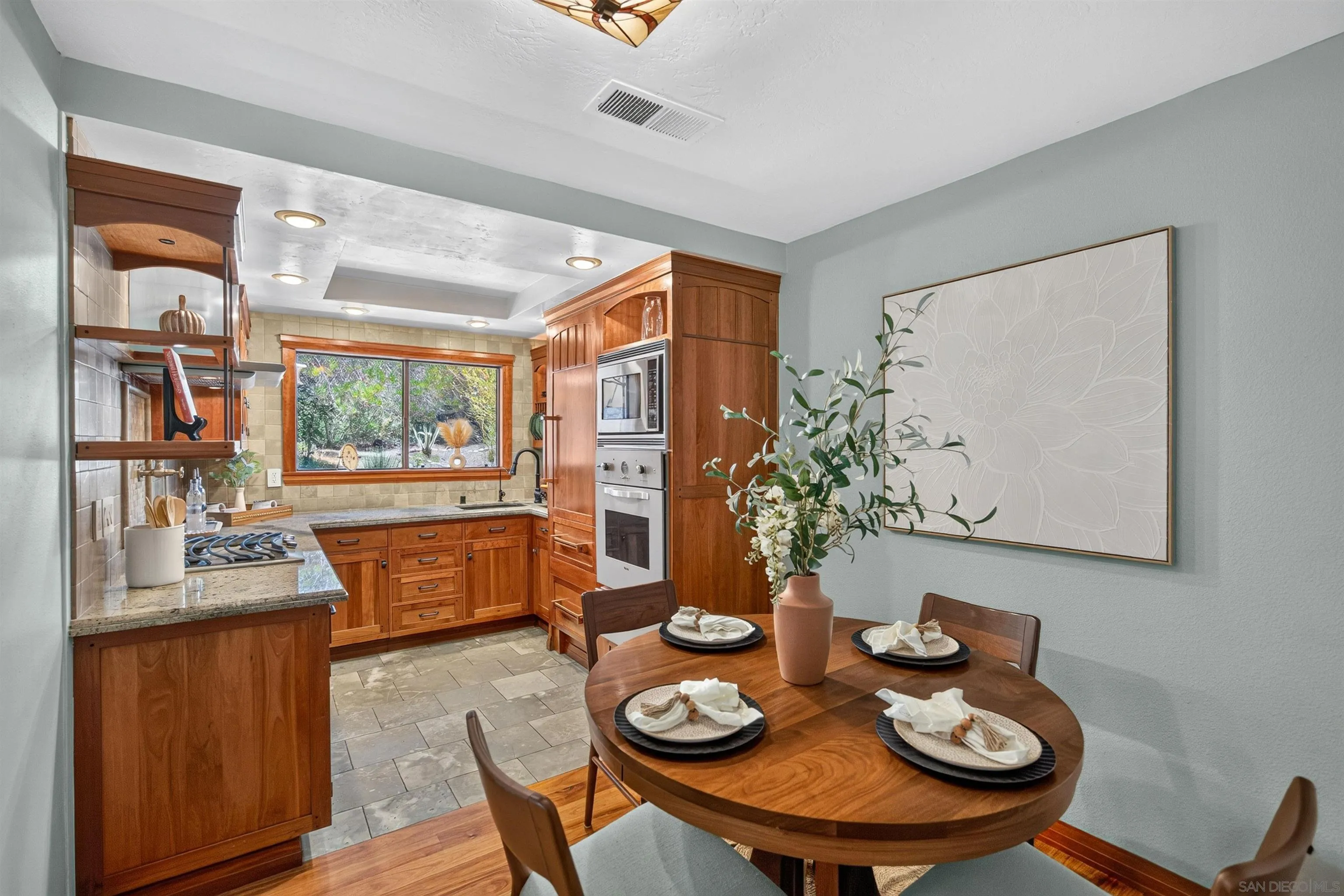 https://cdn.realtyfeed.com/cdn/127/260017291/c4595579921db3a566fd13a6be5b7bfe.webp