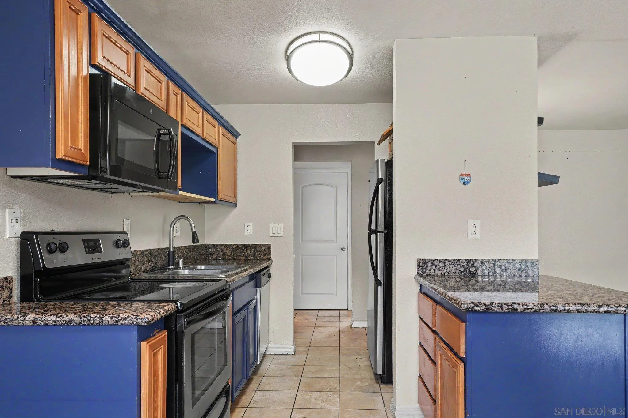 Photo #4: 260017295 Listing: Photo #4