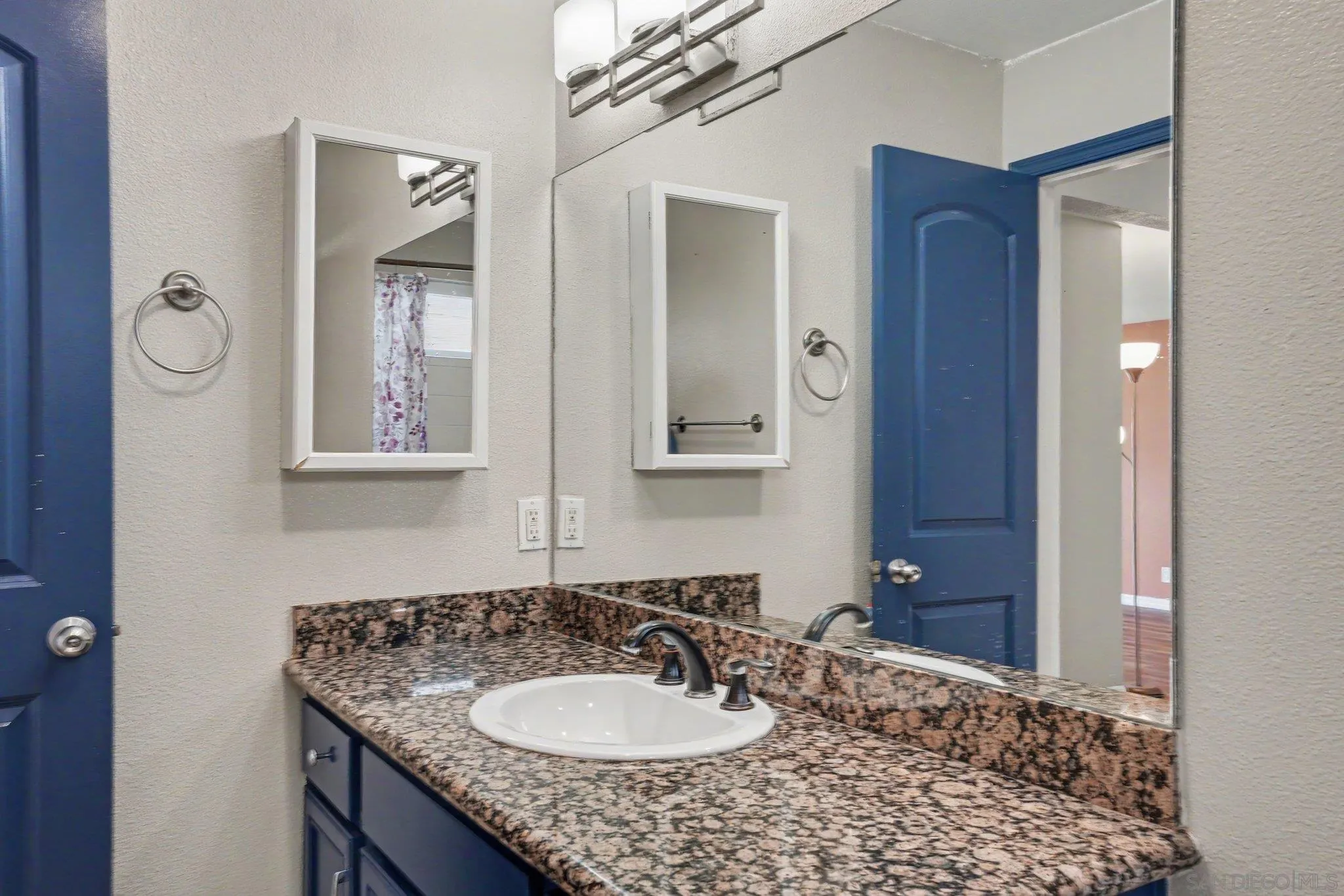 Photo #11: 260017295 Listing: Photo #11