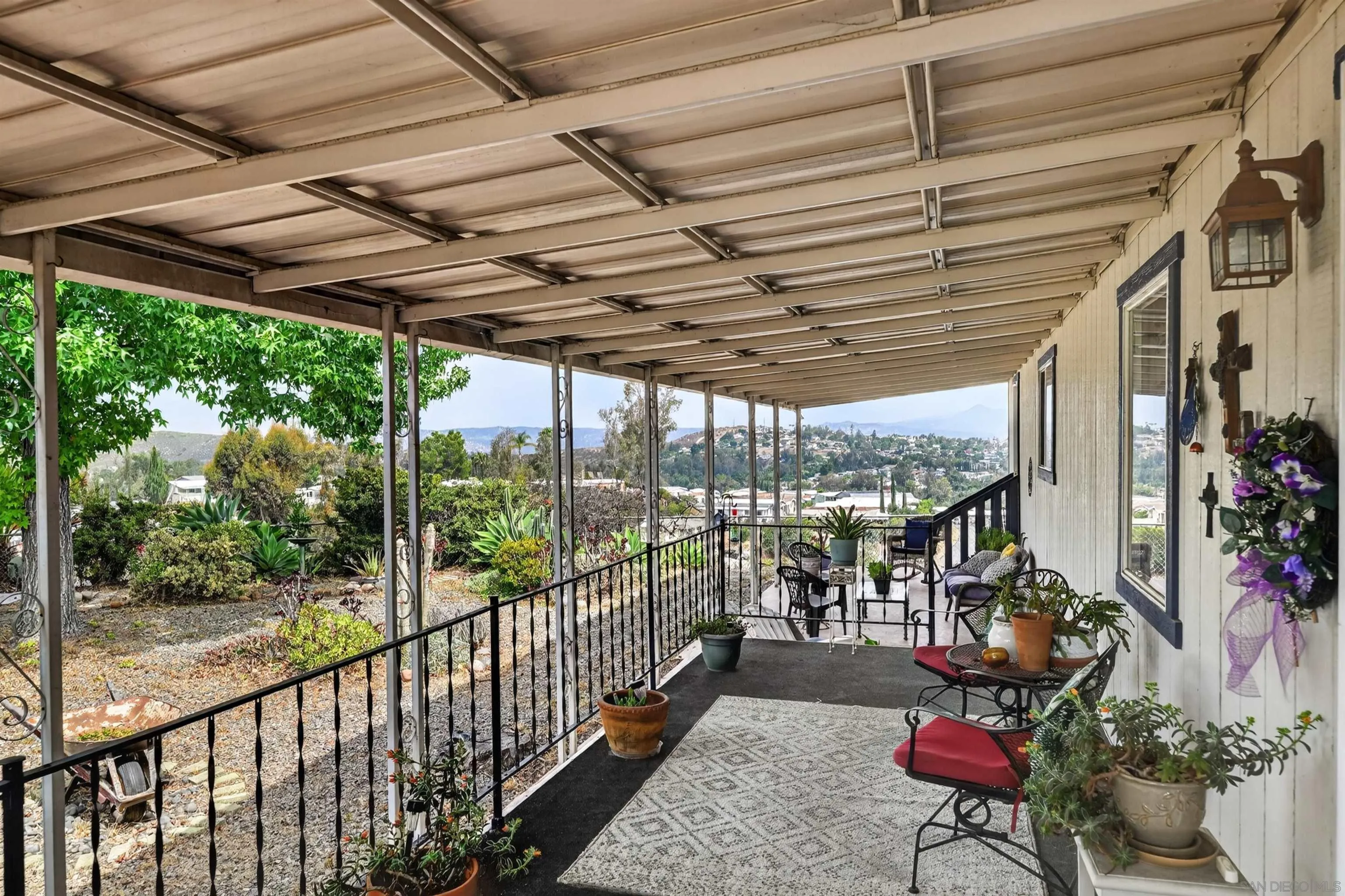 https://cdn.realtyfeed.com/cdn/127/260017296/24d94c9bf415f909746160106e5a6015.webp