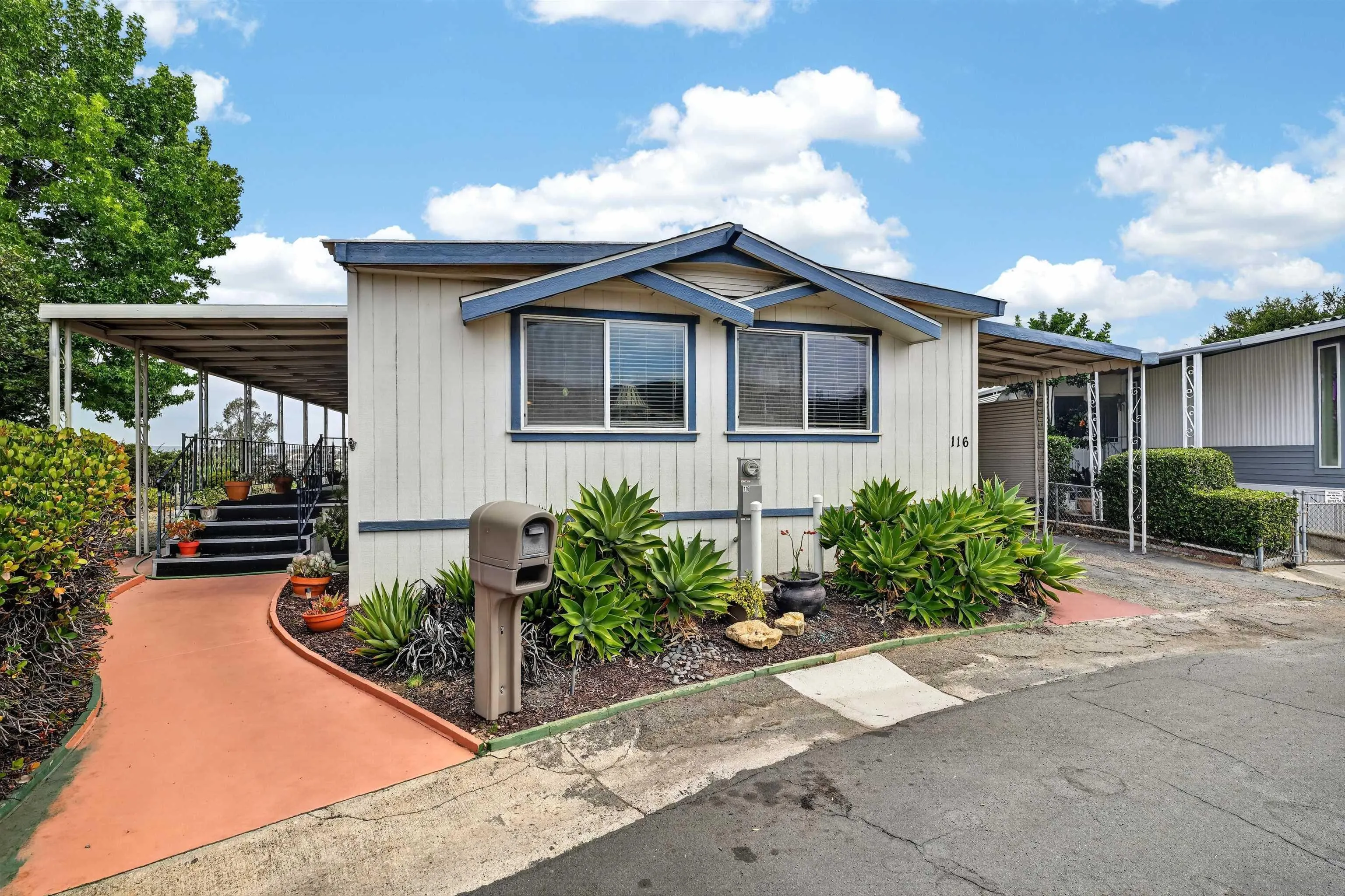 Featured listings