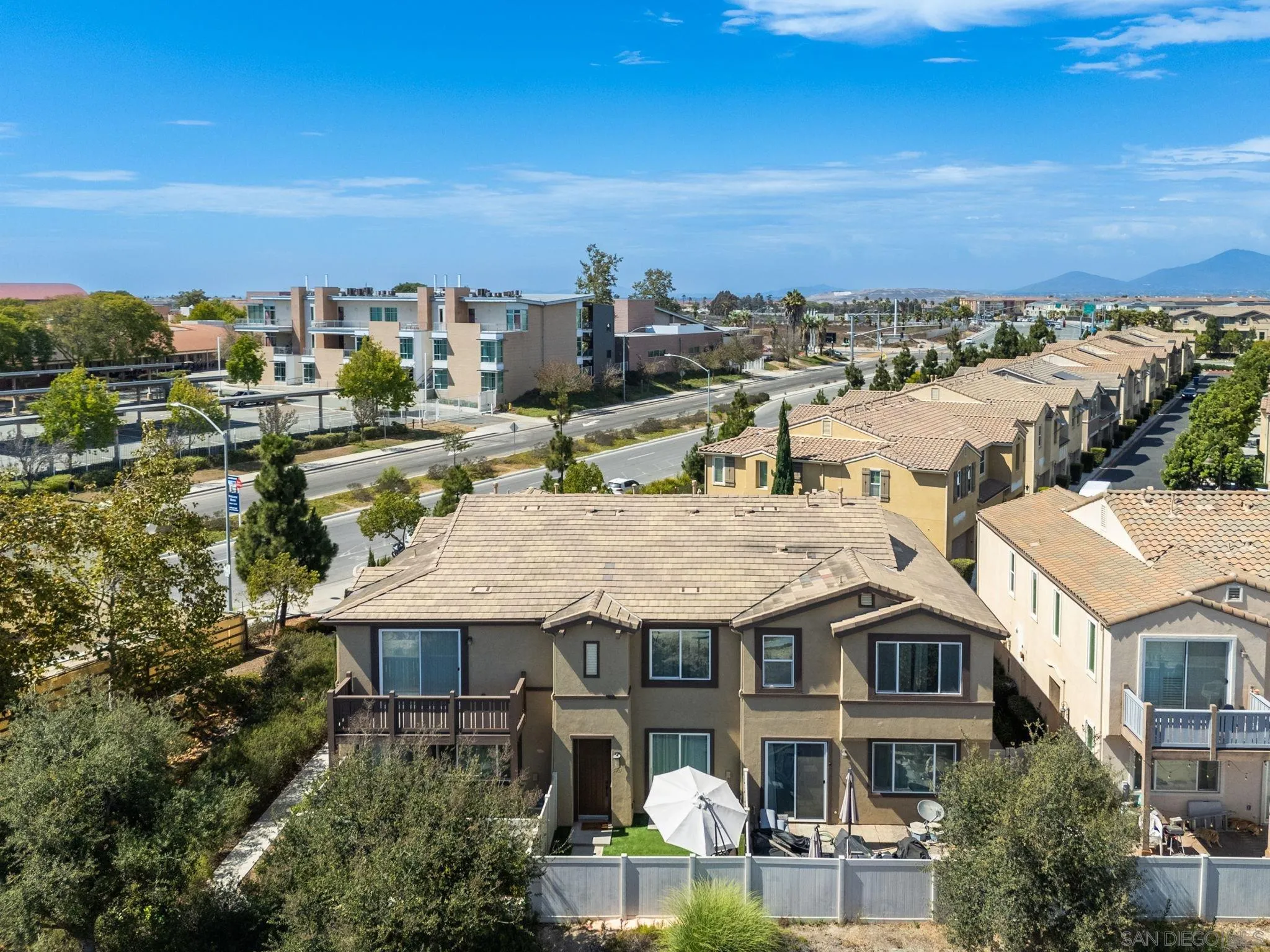 https://cdn.realtyfeed.com/cdn/127/260017297/47a2c9b336b47c9abf225d568471a6d0.webp