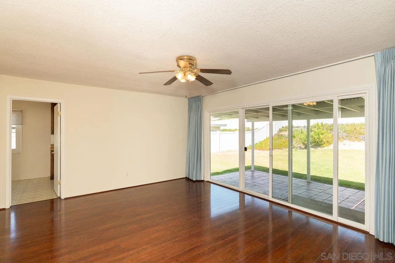 https://cdn.realtyfeed.com/cdn/127/260017299/6897a0032506c8b0c8bb1f8aaee8e0bd.webp