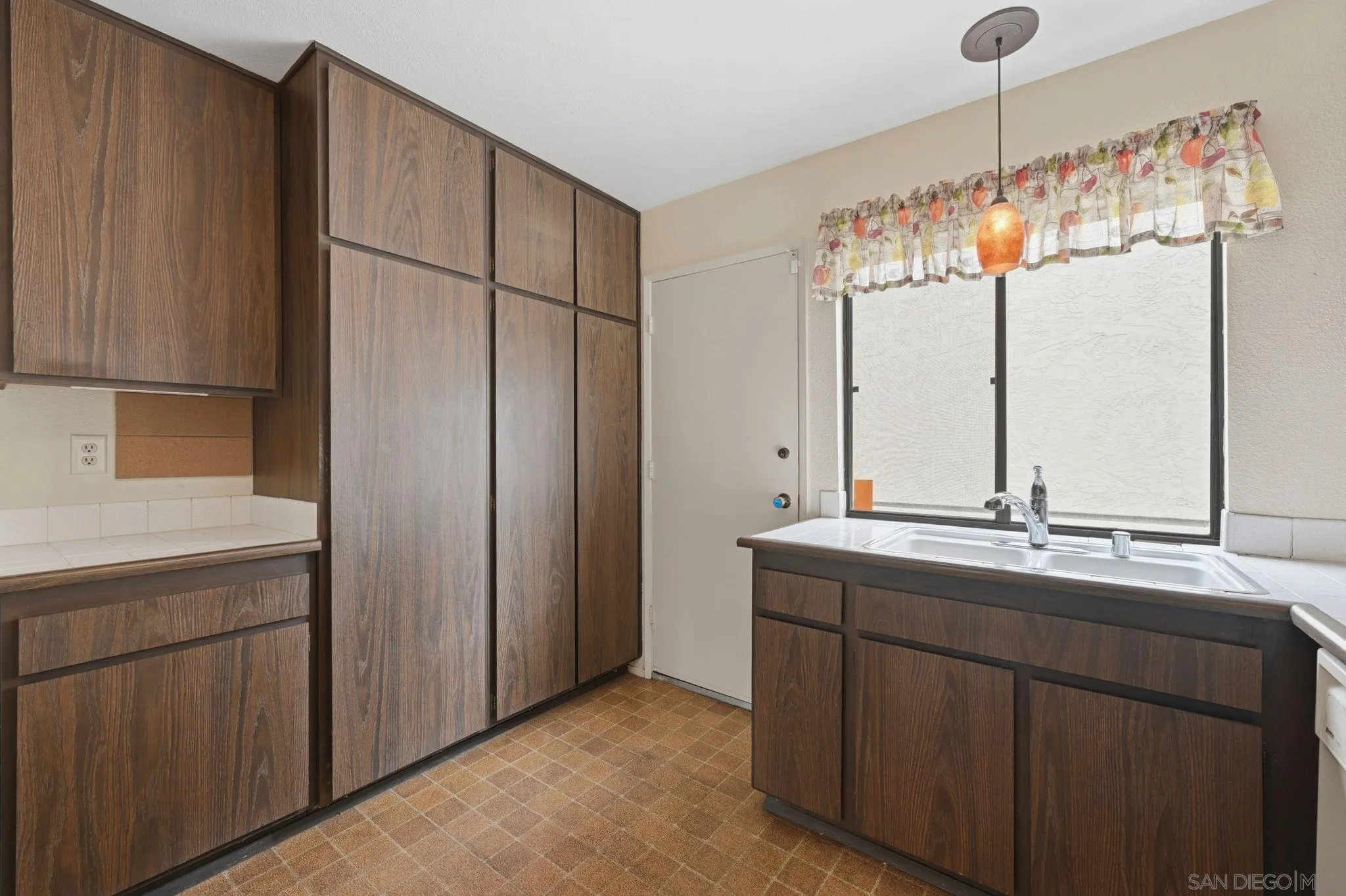Photo #21: 260017302 Listing: Photo #21