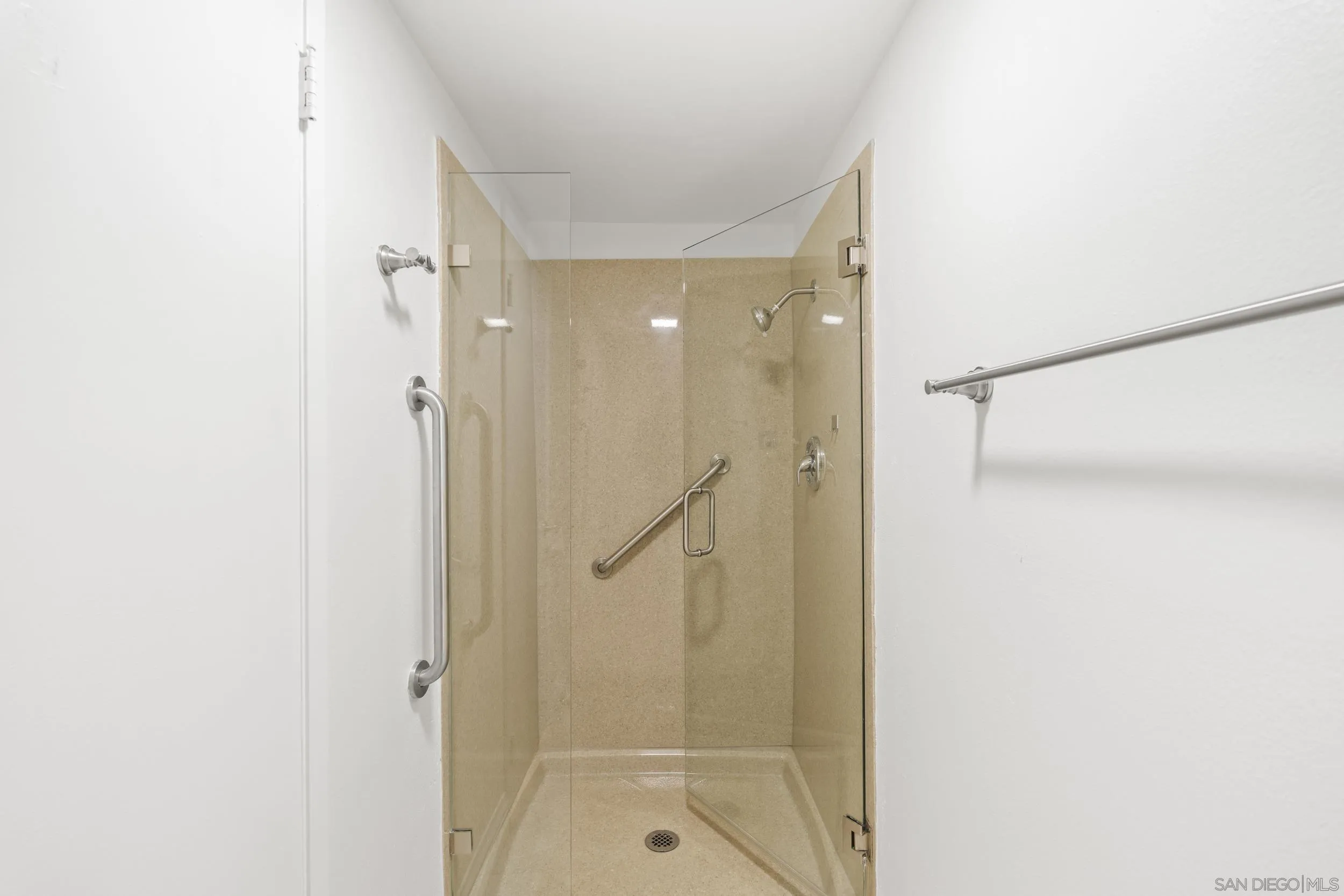 Photo #17: 260017304 Listing: Photo #17