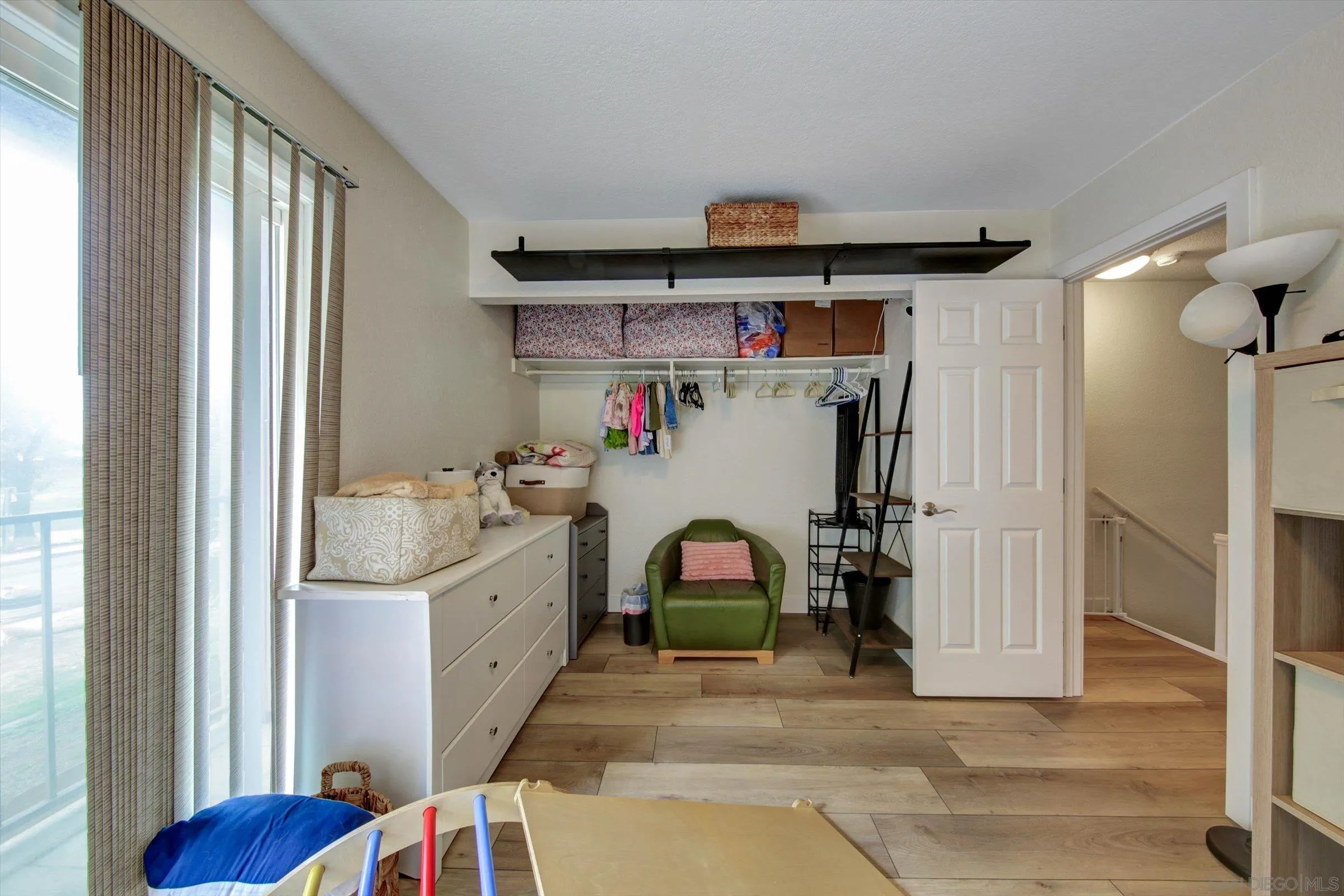 https://cdn.realtyfeed.com/cdn/127/260017306/1b7bb47a62ff7f8ce22aee5fd3dc973c.webp
