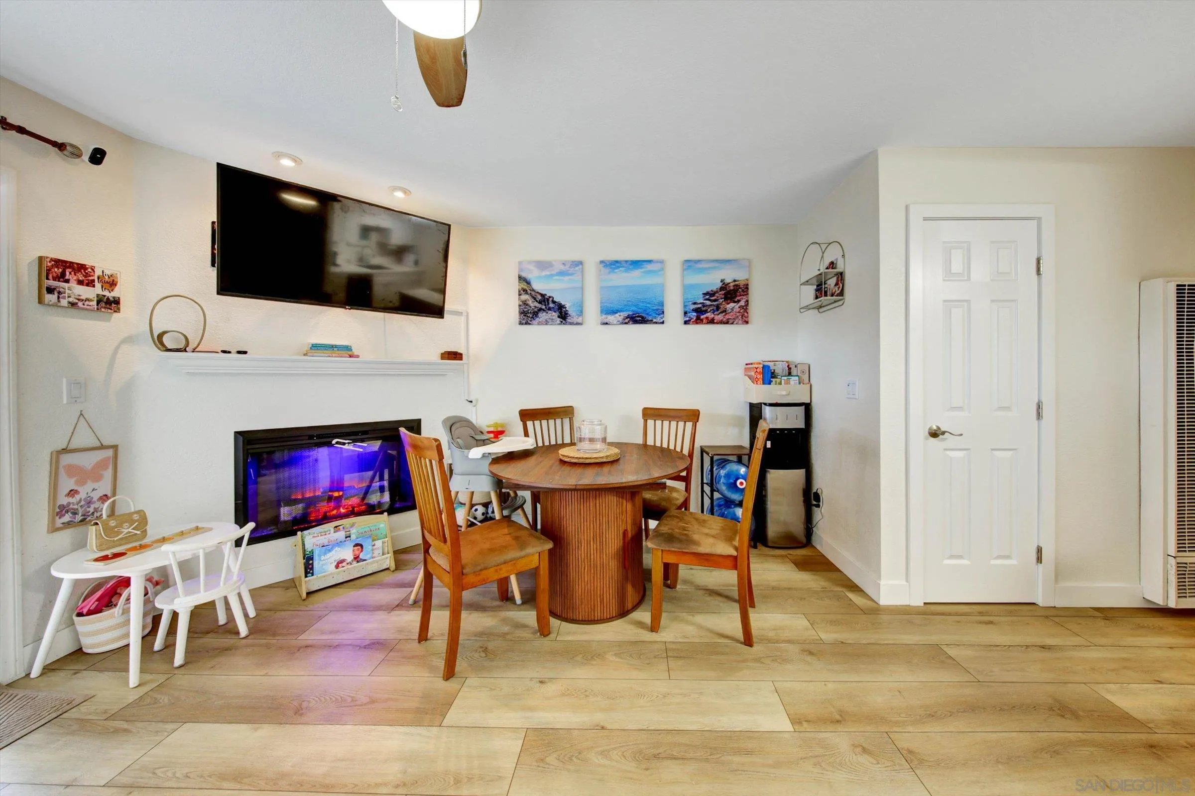 https://cdn.realtyfeed.com/cdn/127/260017306/2c9a5aa7812cc24d825762e0ddc566b3.webp