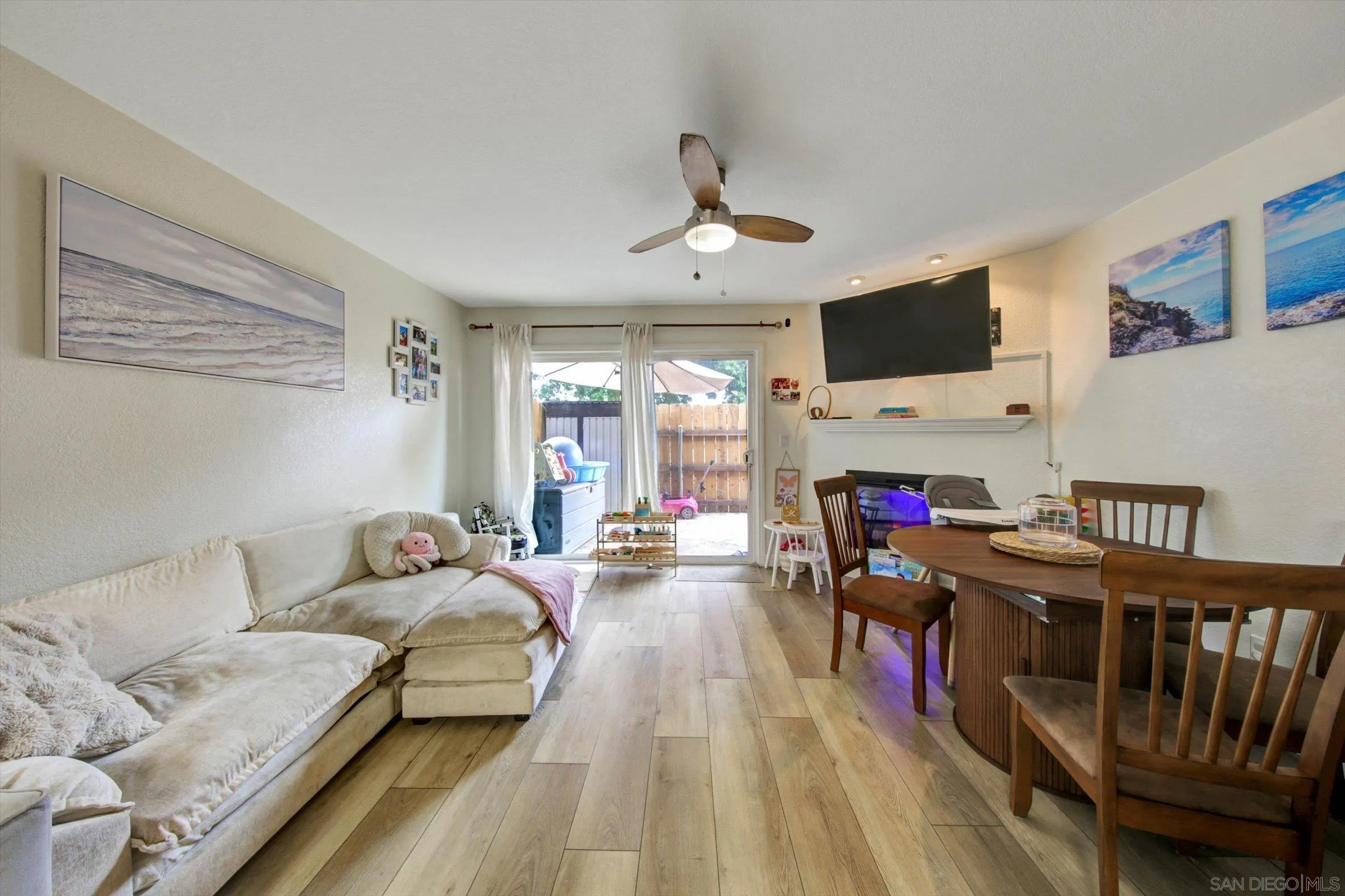 https://cdn.realtyfeed.com/cdn/127/260017306/6466f52d2f04610cdb25d0894f9774f9.webp