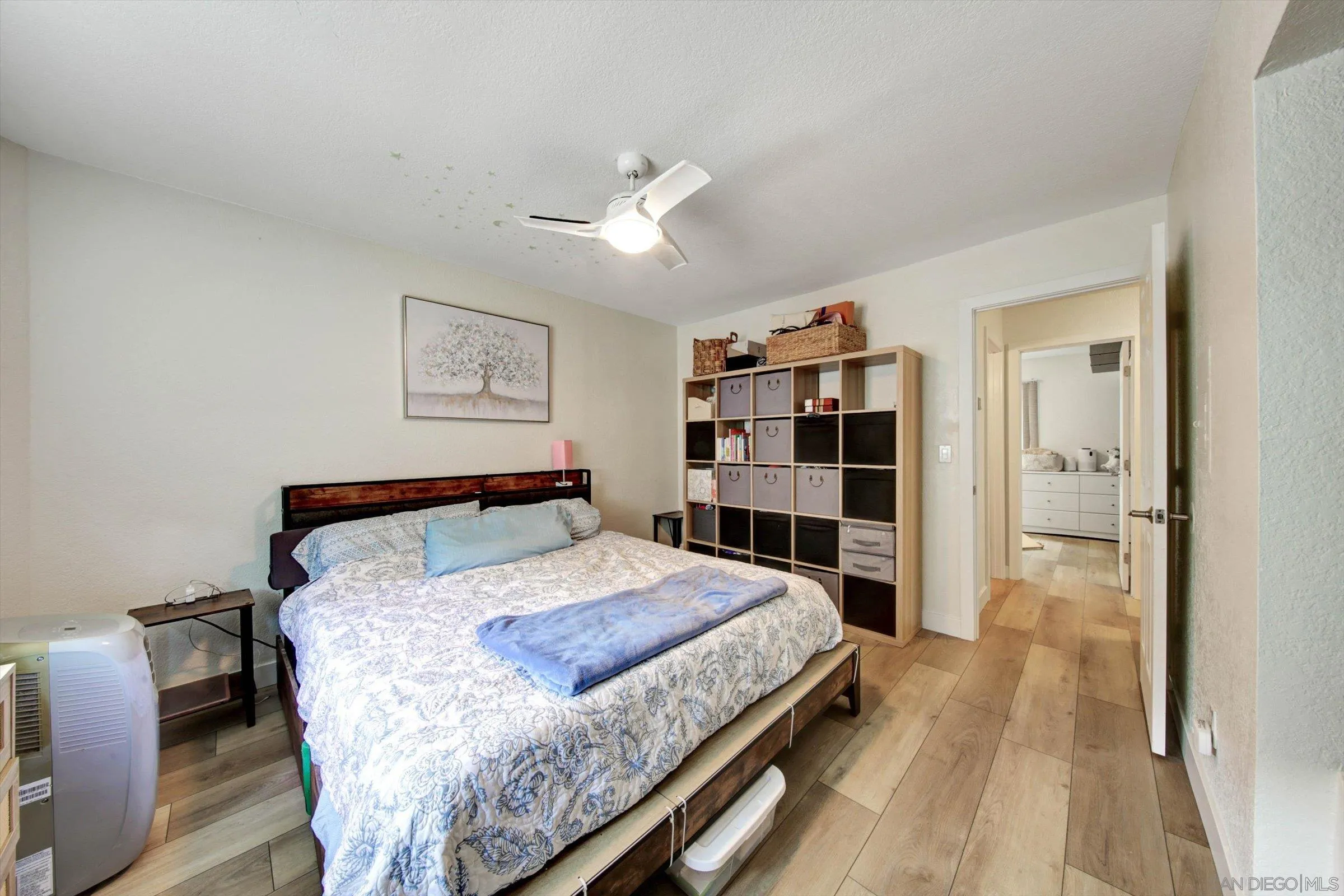 https://cdn.realtyfeed.com/cdn/127/260017306/7630a4a0488644ce36d7be3632550c30.webp
