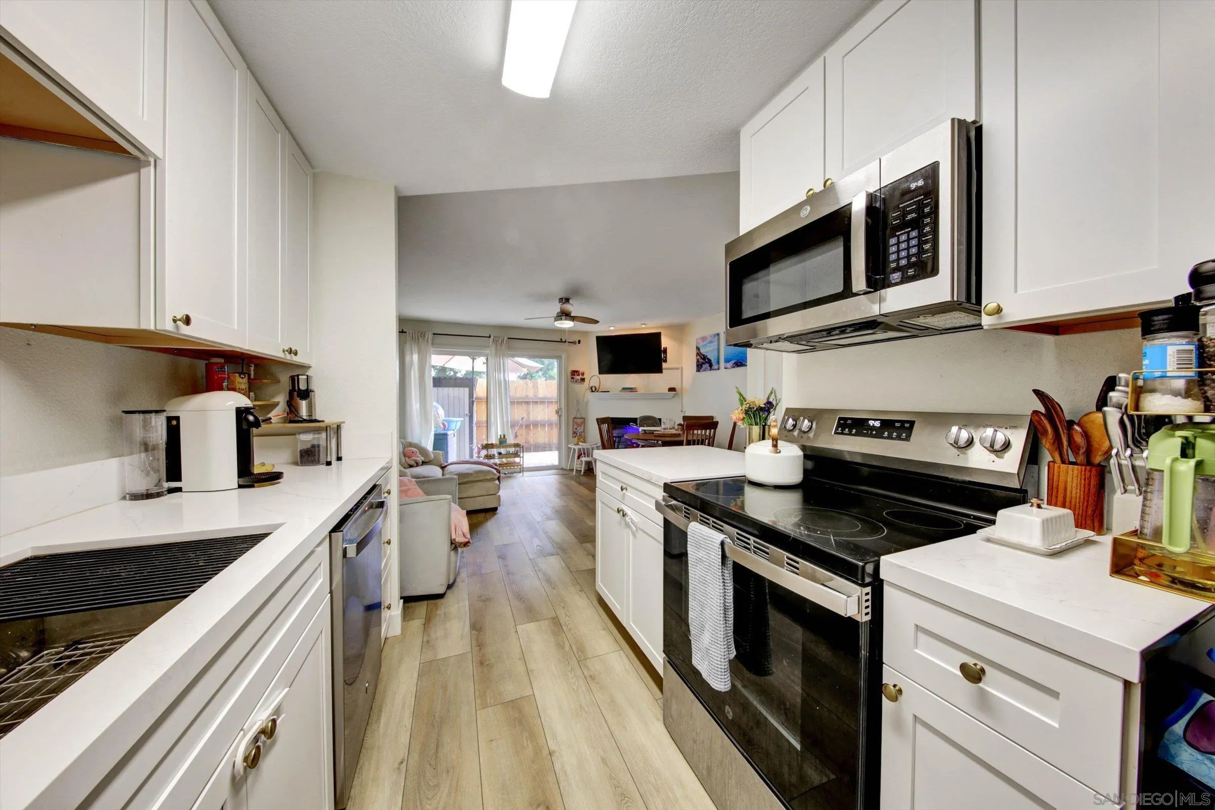 https://cdn.realtyfeed.com/cdn/127/260017306/a5fcba6a6f3281e7841443a4bdfa4190.webp