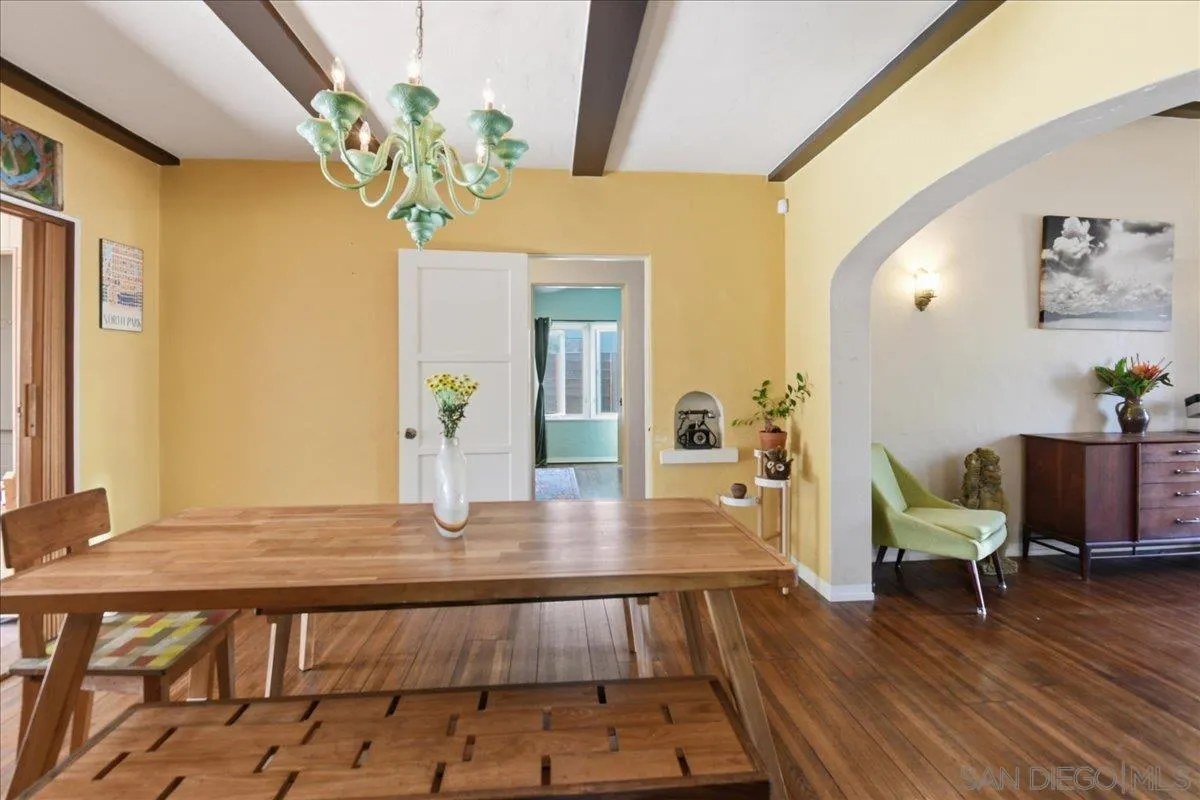 https://cdn.realtyfeed.com/cdn/127/260017309/a25ac2e46339c35260e23be8b7254aca.webp