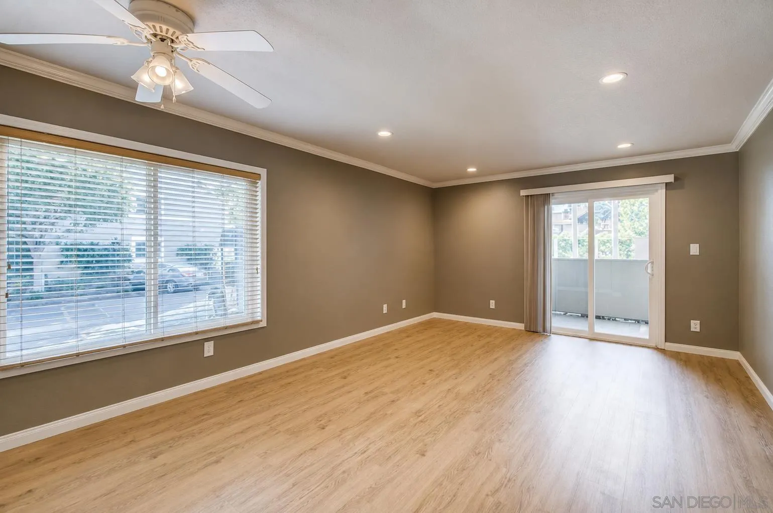 Photo #3: 260017313 Listing: Photo #3