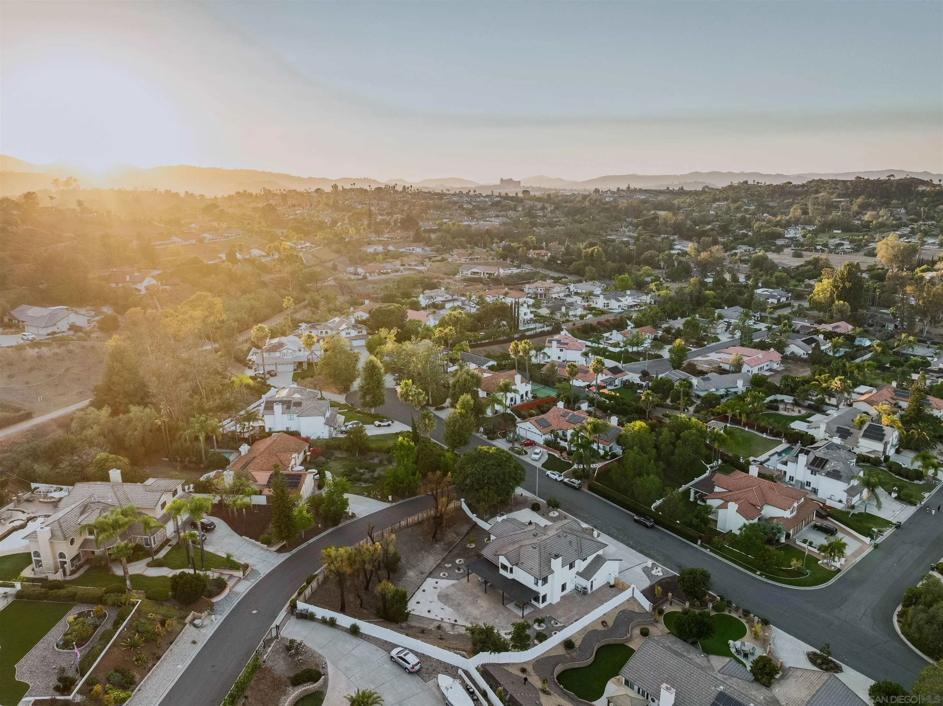 https://cdn.realtyfeed.com/cdn/127/260017318/26b646d713a3c674861d57a69c68957b.webp