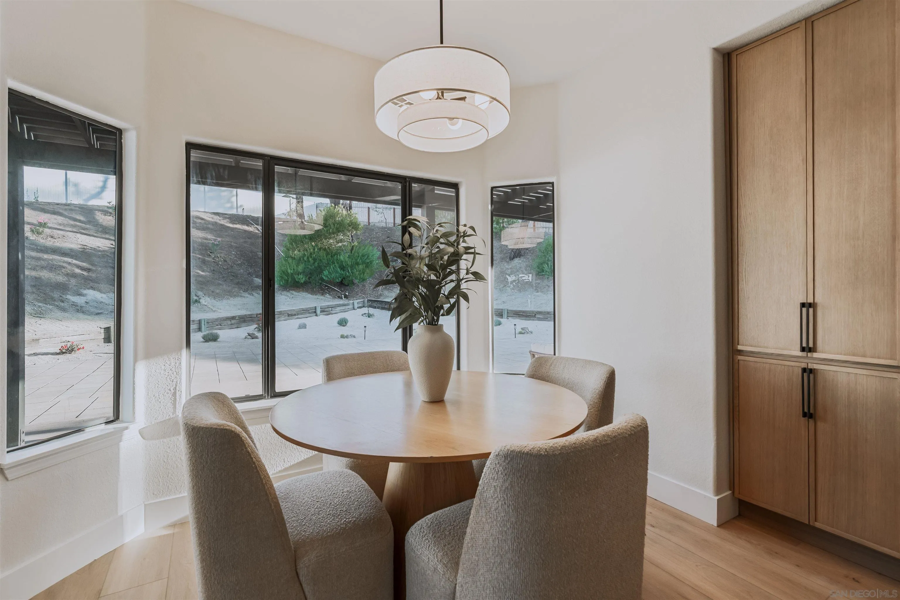 https://cdn.realtyfeed.com/cdn/127/260017318/2fa13d180d4db25968d4a22b8160a0fe.webp