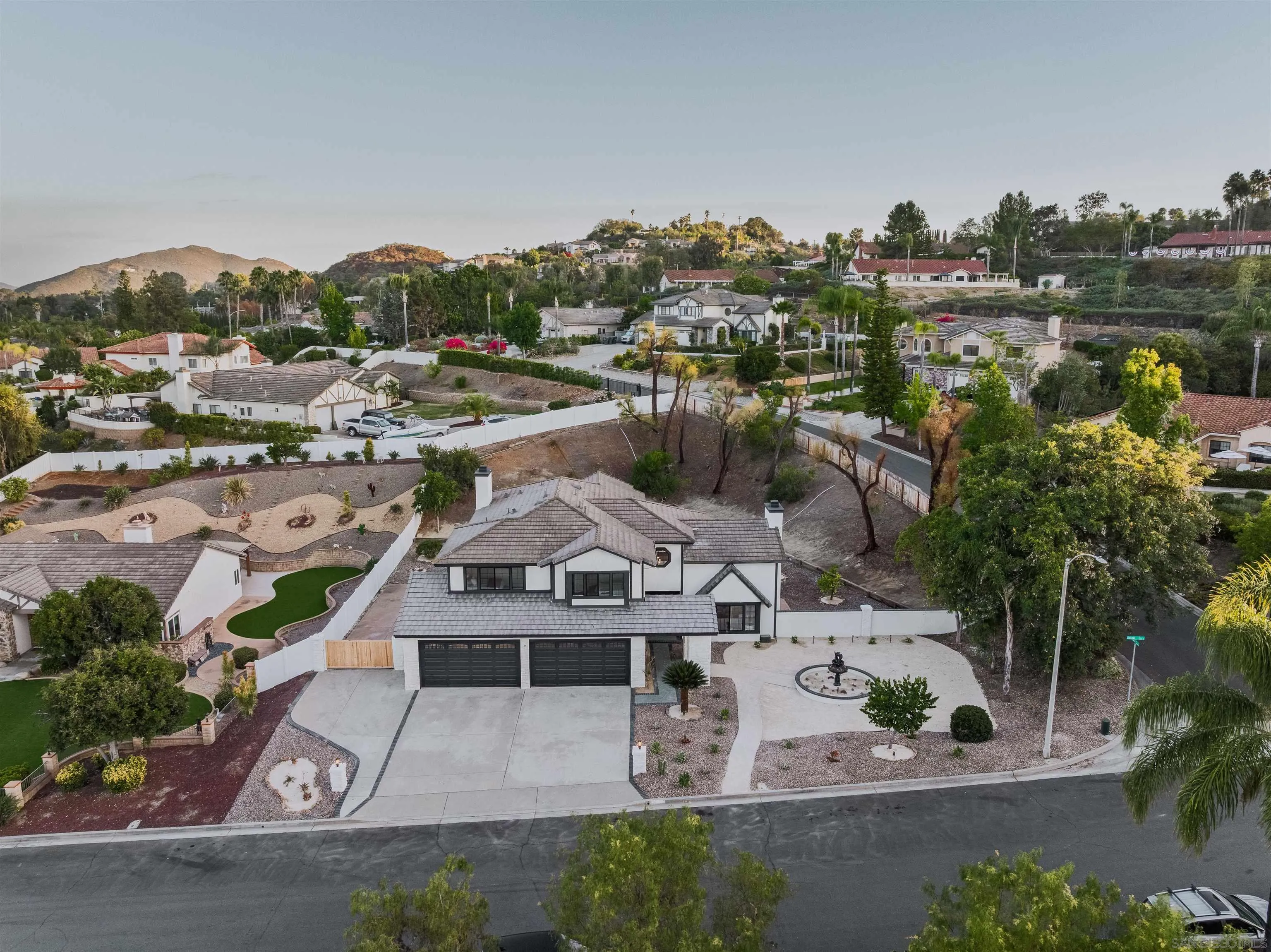 https://cdn.realtyfeed.com/cdn/127/260017318/46c740a2a5a47b5b6ba6cf70d0ea4cd0.webp