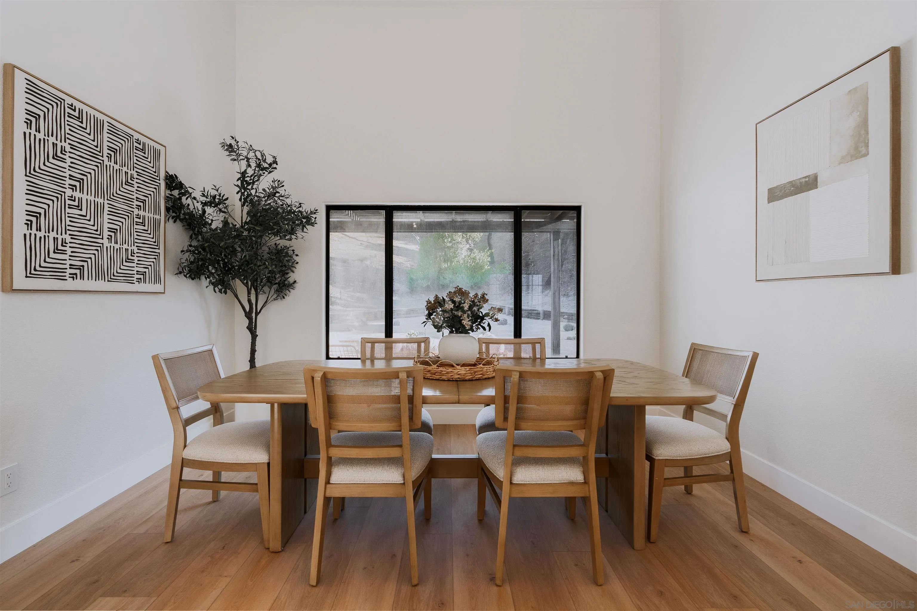 https://cdn.realtyfeed.com/cdn/127/260017318/4ad08b217d0672e94de2877b99dcd29f.webp