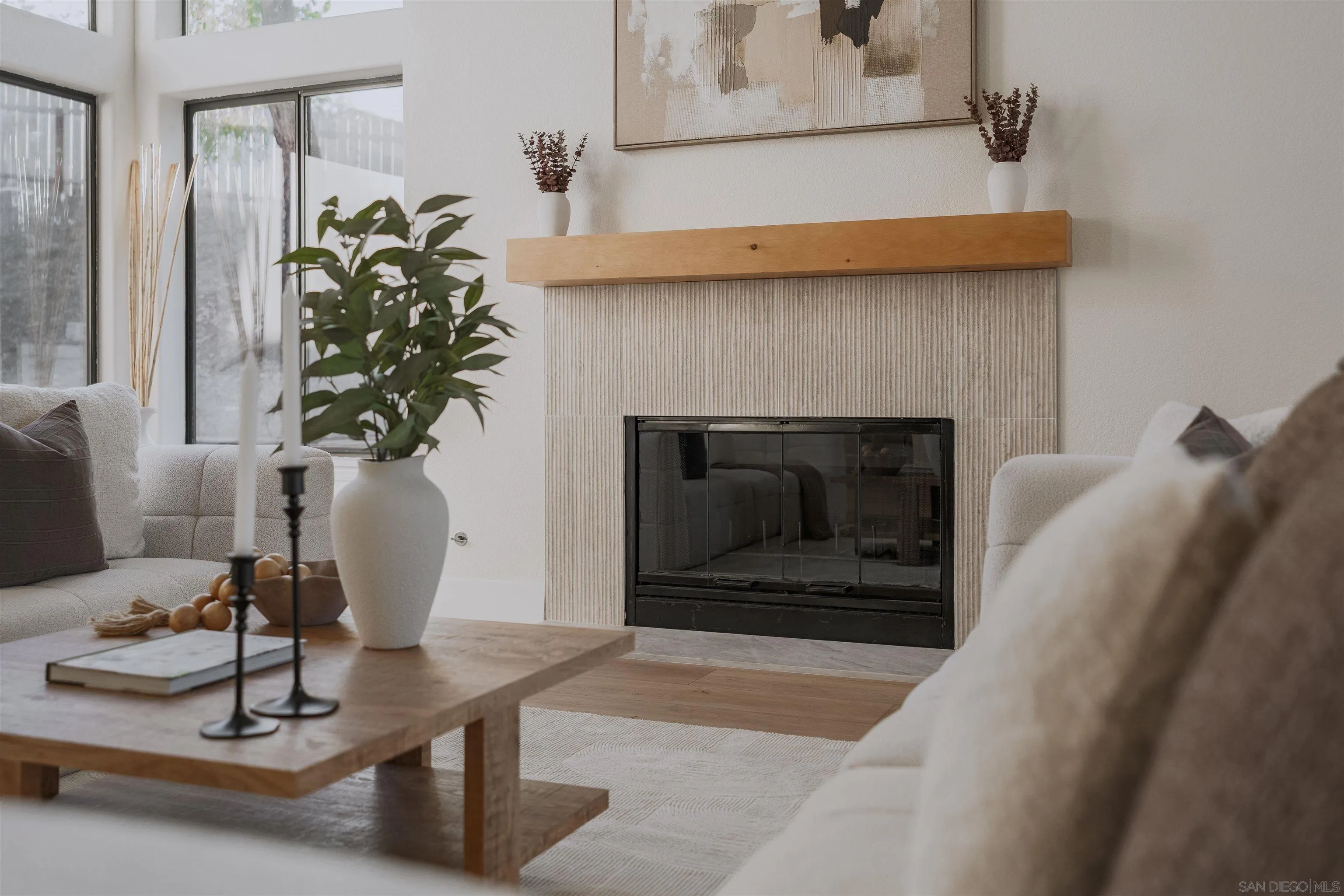 https://cdn.realtyfeed.com/cdn/127/260017318/6afaf9d382b7a0c272dcaf811caf12e0.webp