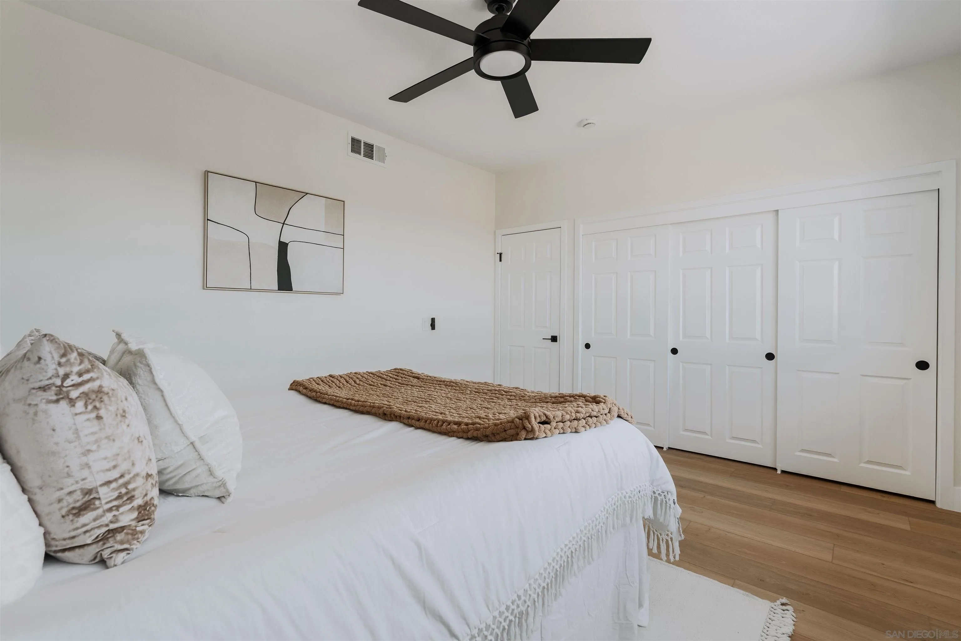 https://cdn.realtyfeed.com/cdn/127/260017318/73950a988925d35de32017b70606d97a.webp