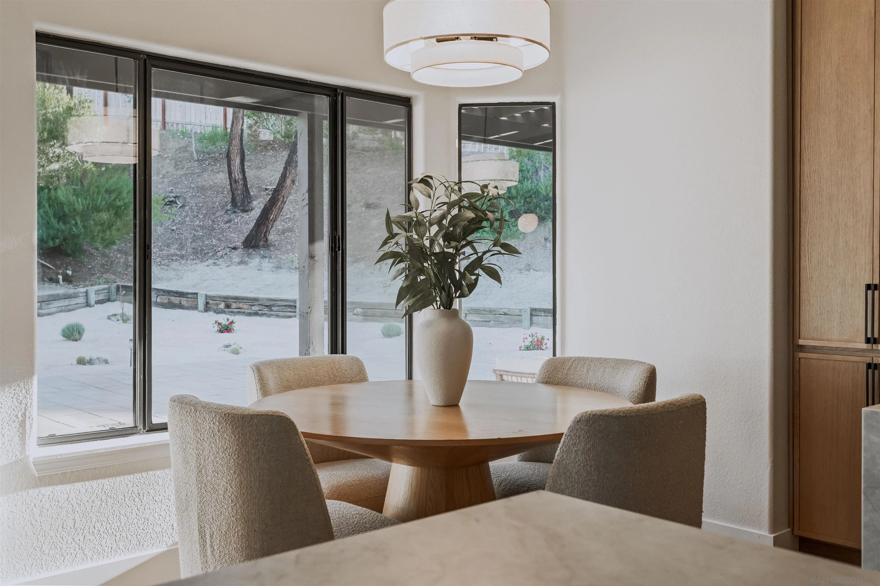 https://cdn.realtyfeed.com/cdn/127/260017318/8590ecf9d686ee49f7b3af19a7315984.webp
